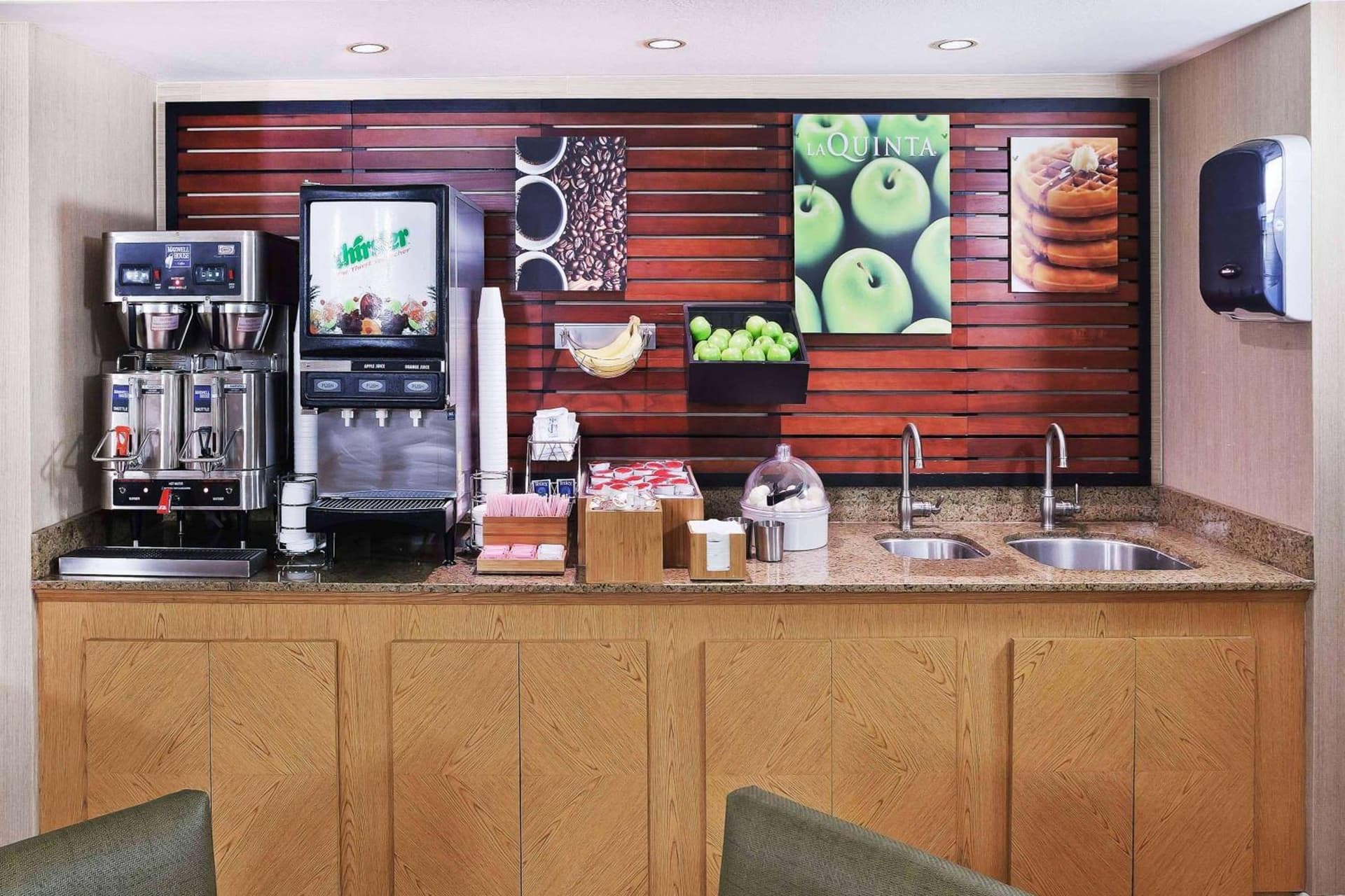 La Quinta Inn by Wyndham Amarillo Mid-City gallery photo in Amarillo, TX — image 82