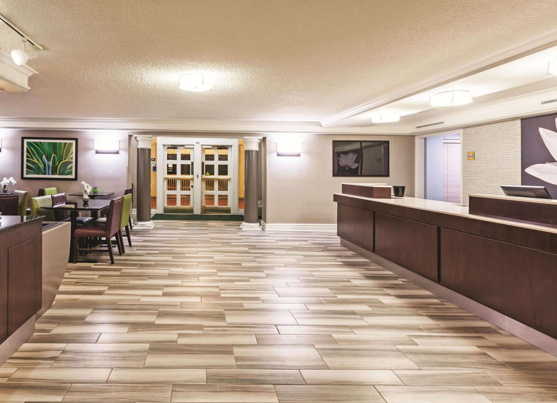 La Quinta Inn by Wyndham Odessa property views in Odessa, TX — gallery photo 3
