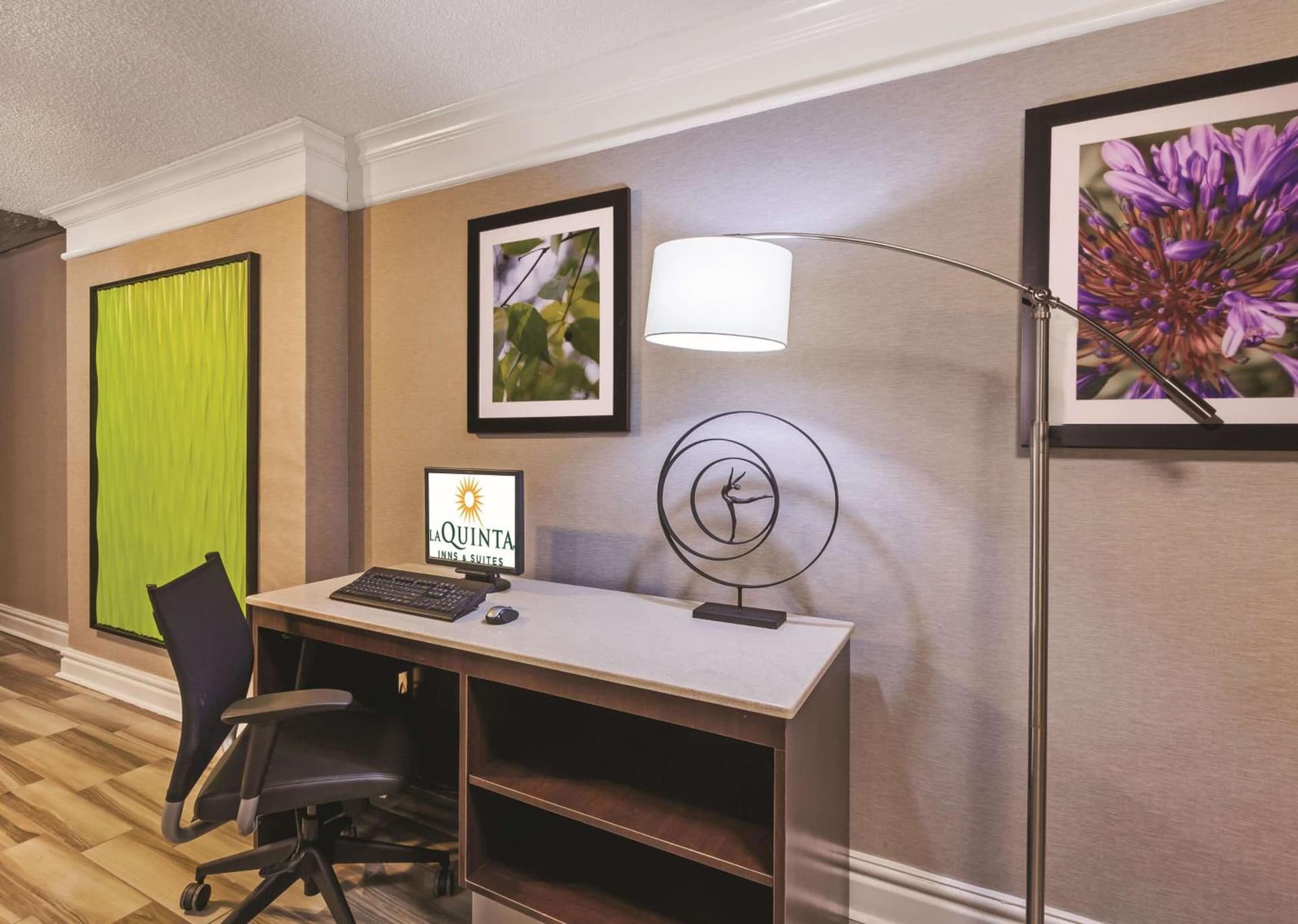 La Quinta Inn by Wyndham Midland gallery photo in Midland, TX — image 19