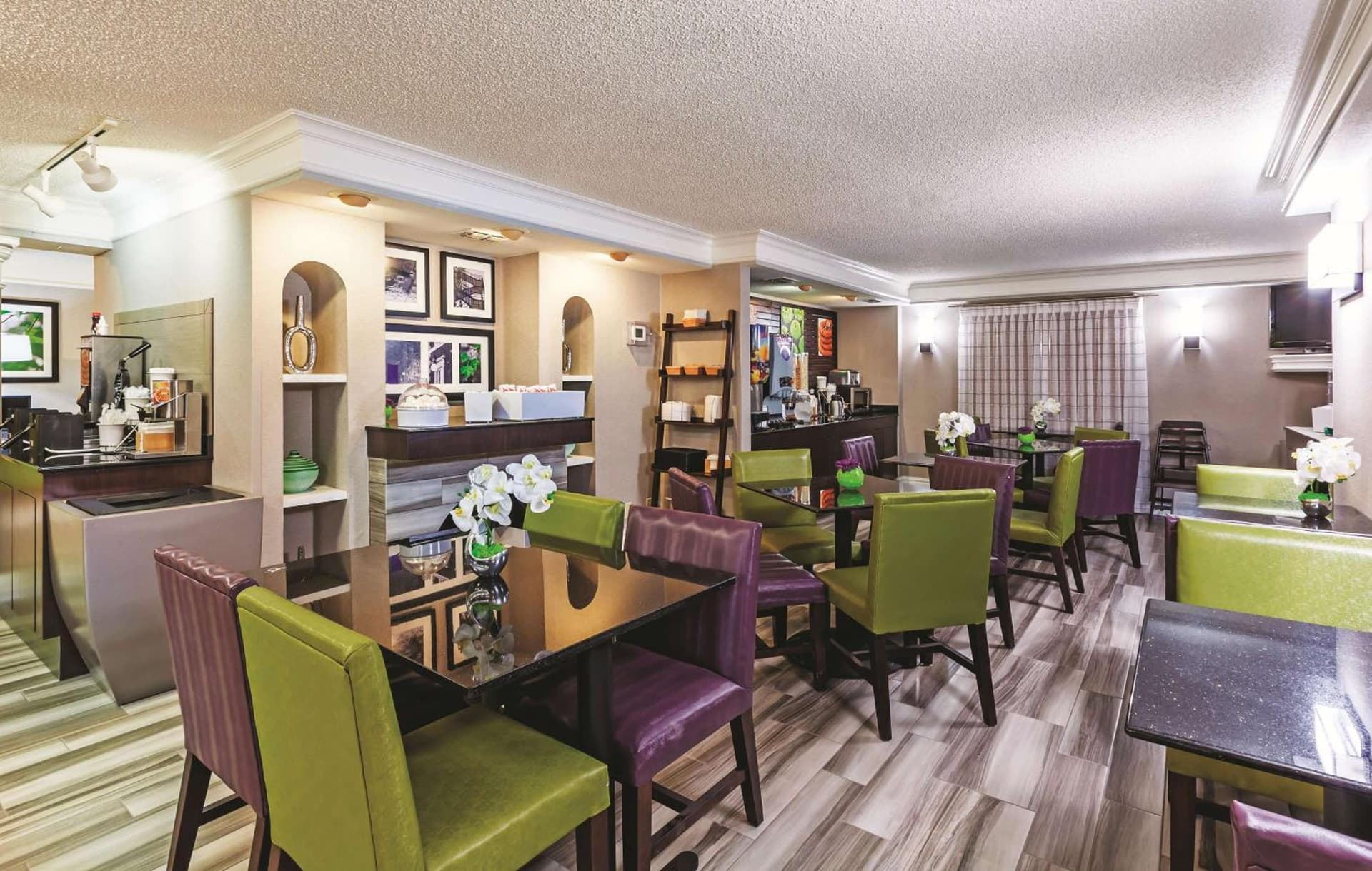 La Quinta Inn by Wyndham Odessa gallery photo in Odessa, TX — image 47