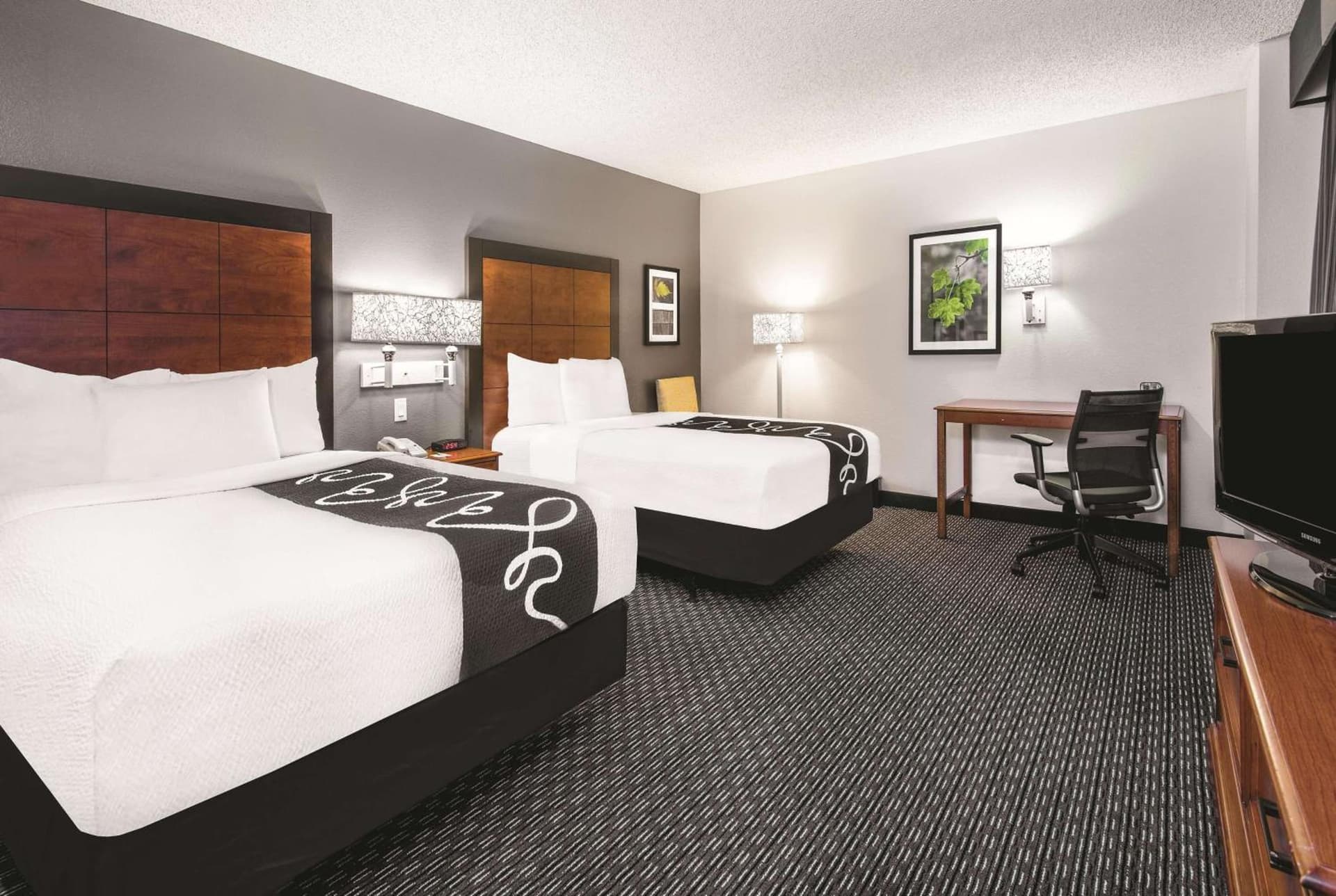 La Quinta Inn & Suites by Wyndham San Antonio Riverwalk gallery photo in San Antonio, TX — image 16
