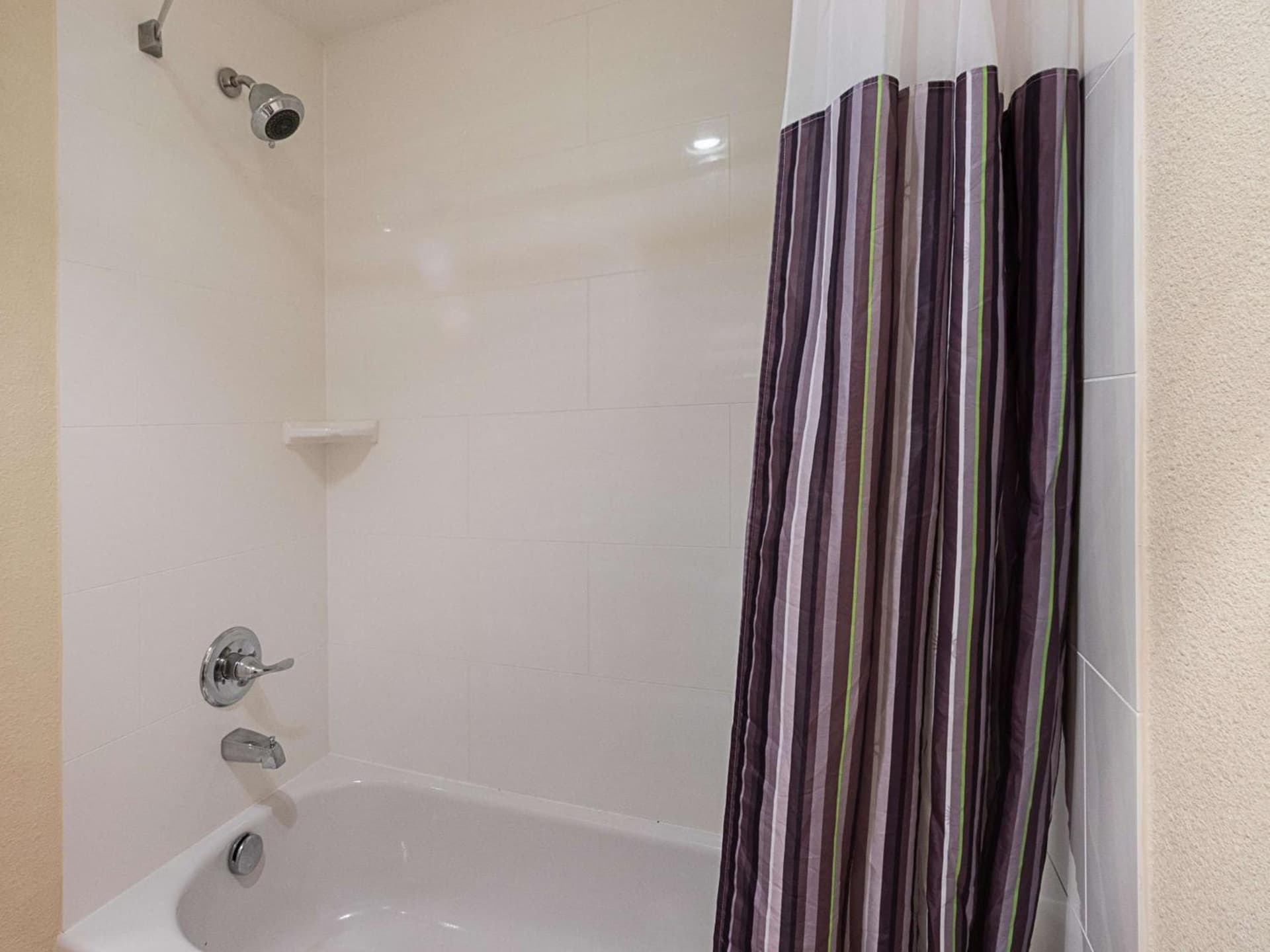La Quinta by Wyndham DFW Airport South / Irving gallery photo in Irving, TX — image 13