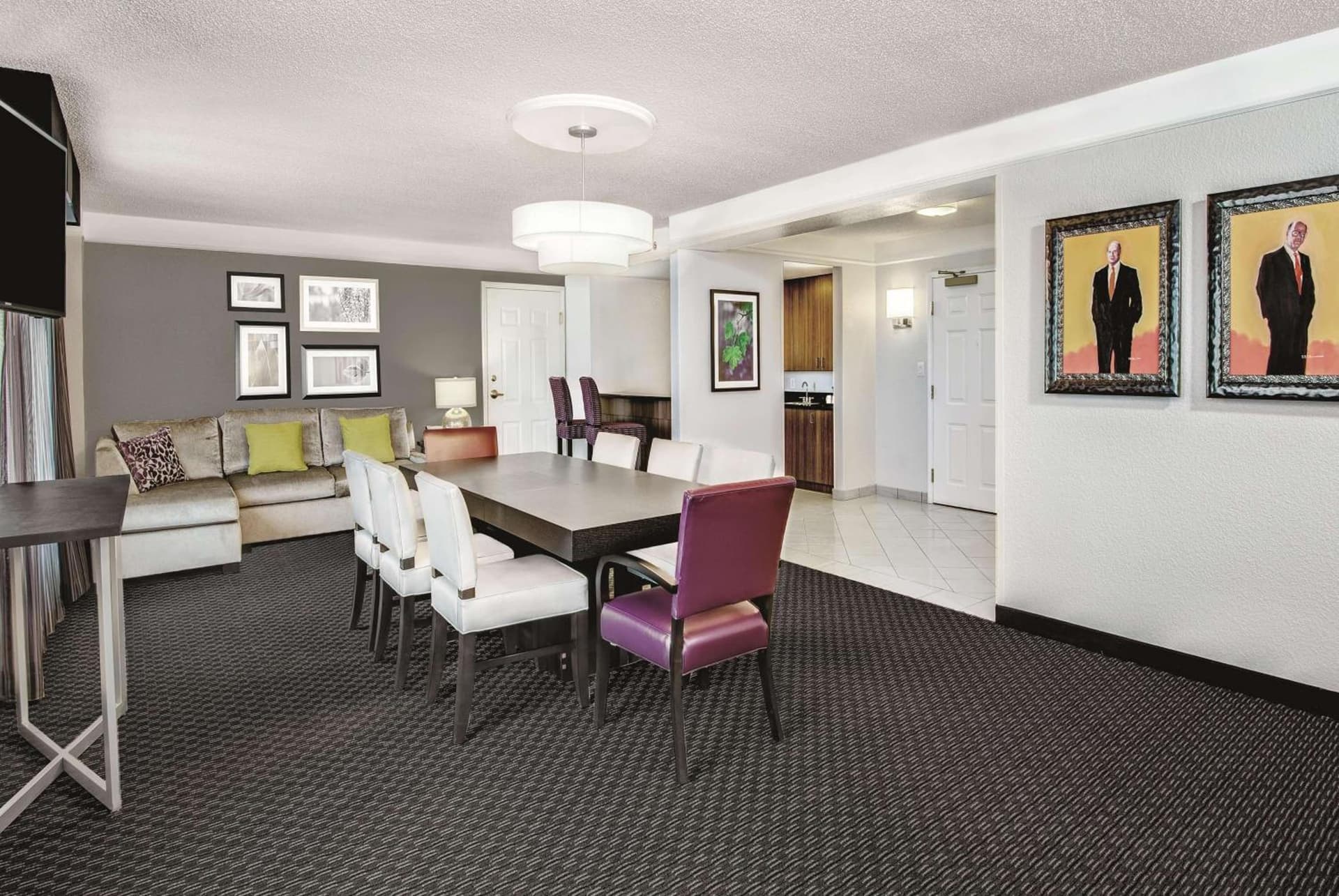 La Quinta Inn & Suites by Wyndham San Antonio Riverwalk gallery photo in San Antonio, TX — image 28