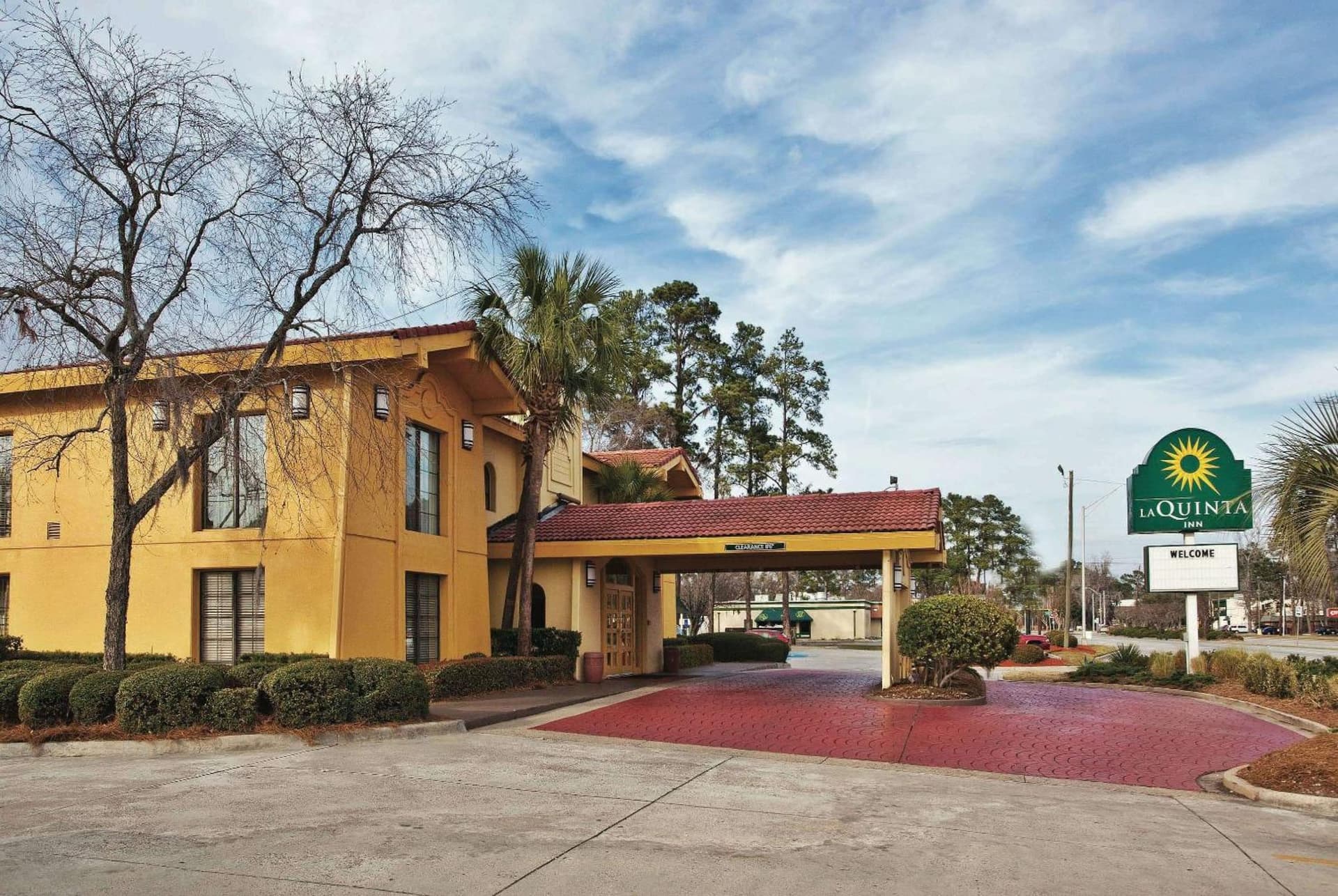 La Quinta Inn by Wyndham Savannah Midtown property views in Savannah, GA — gallery photo 3