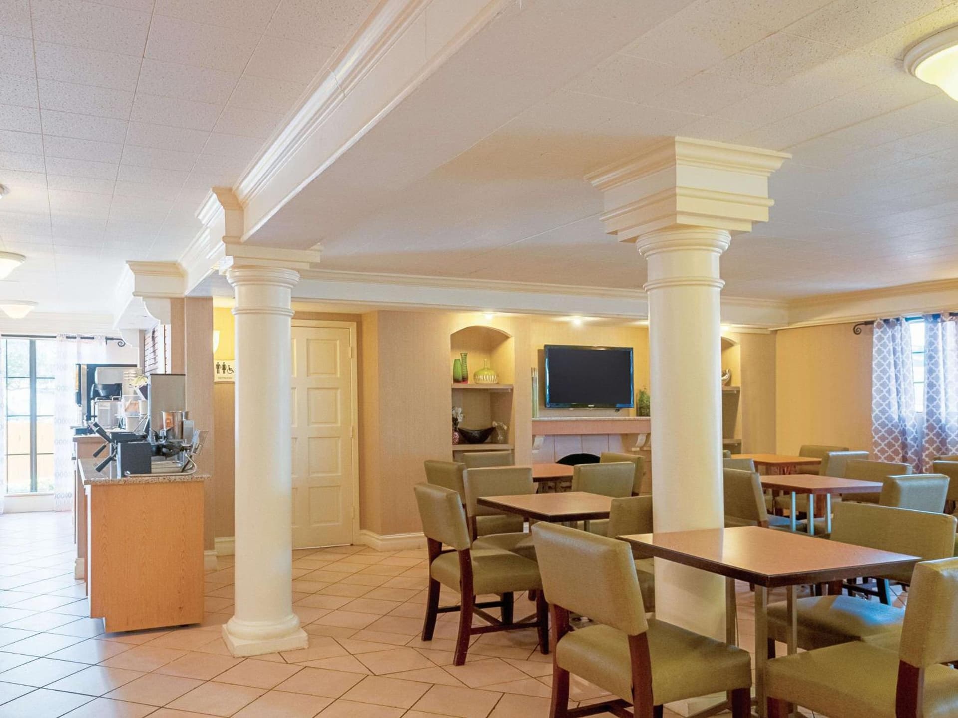 La Quinta Inn by Wyndham New Orleans Veterans / Metairie gallery photo in Metairie, LA — image 34
