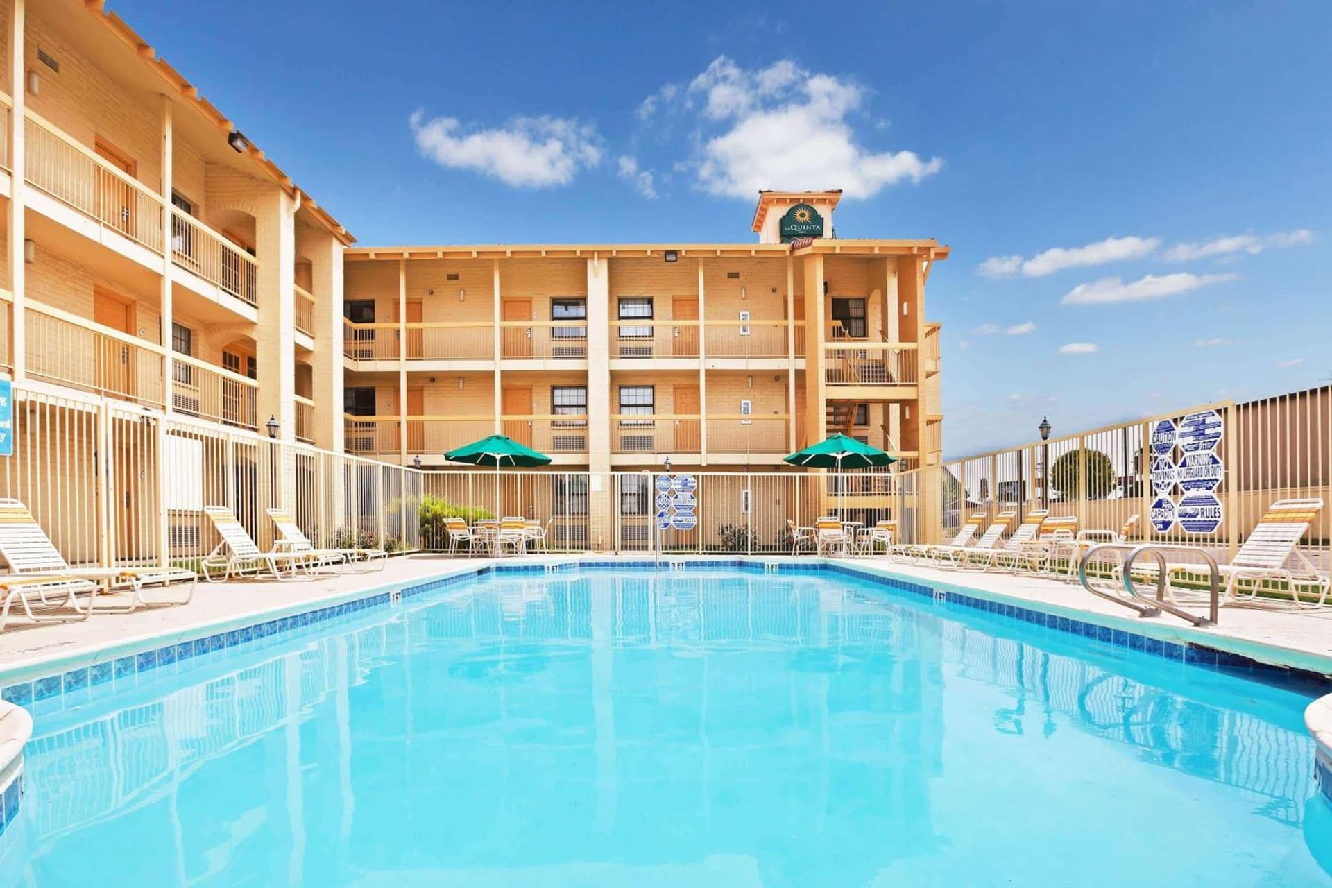 Travelodge by Wyndham Amarillo West Medical Center gallery photo in Amarillo, TX — image 47
