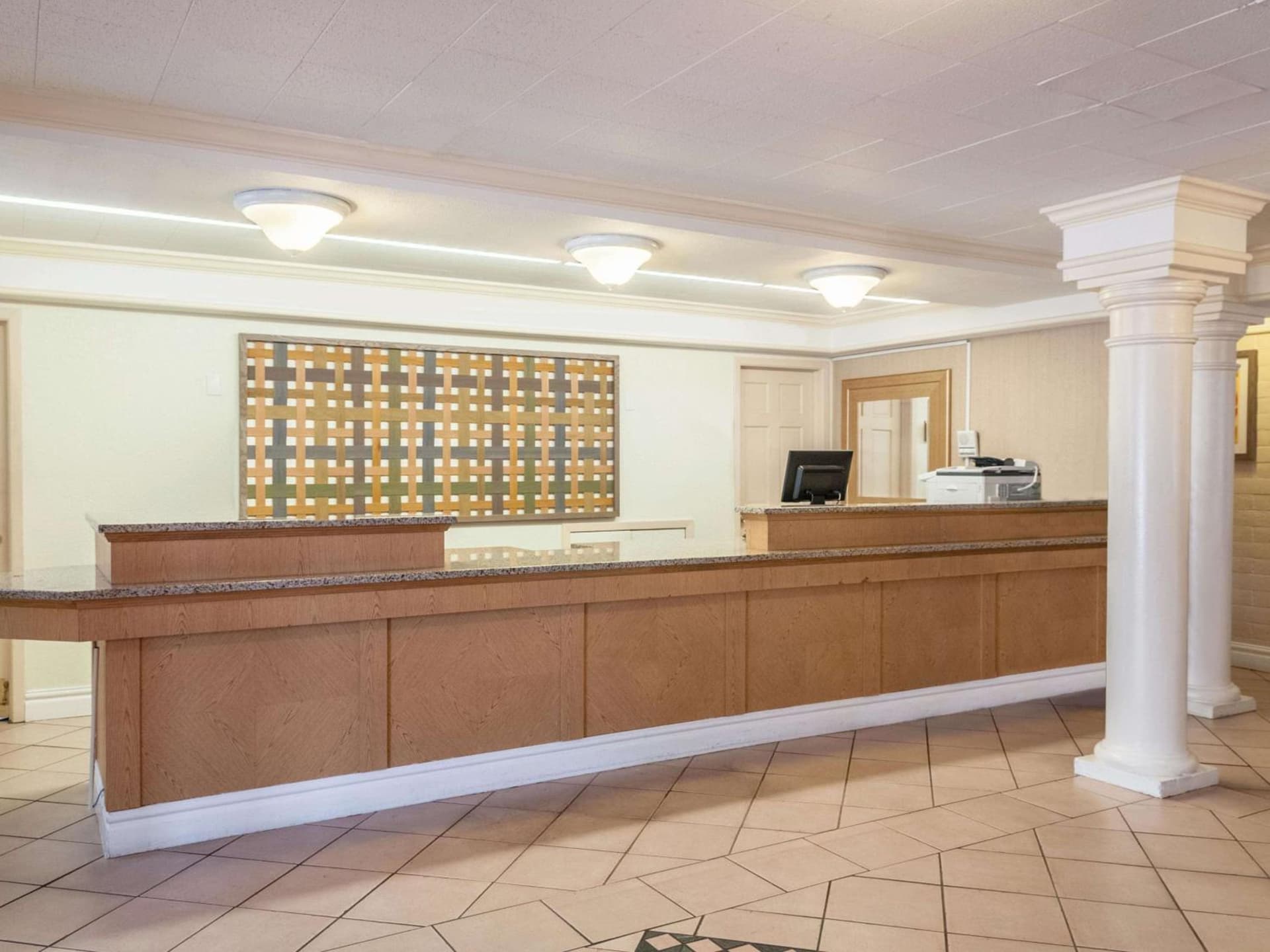 La Quinta Inn by Wyndham New Orleans West Bank / Gretna property views in Gretna, LA — gallery photo 3