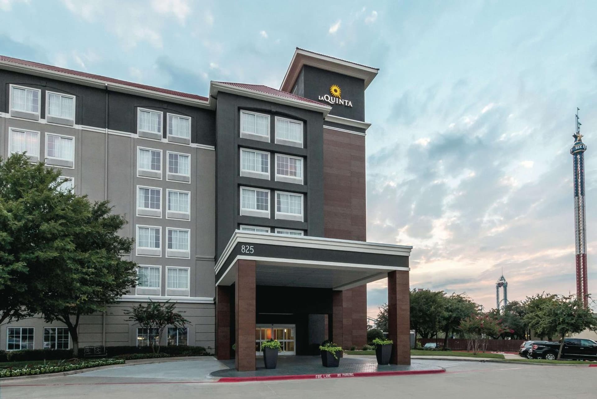 La Quinta by Wyndham Arlington North 6 Flags Dr — hotel in Arlington, Texas
