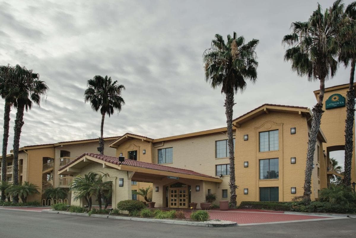 La Quinta Inn by Wyndham Ventura featured exterior or lobby in Ventura, CA — similar hotel