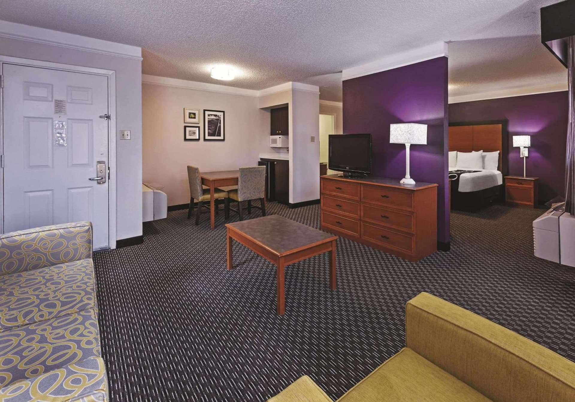 La Quinta Inn by Wyndham and Conference Center San Angelo gallery photo in San Angelo, TX — image 34