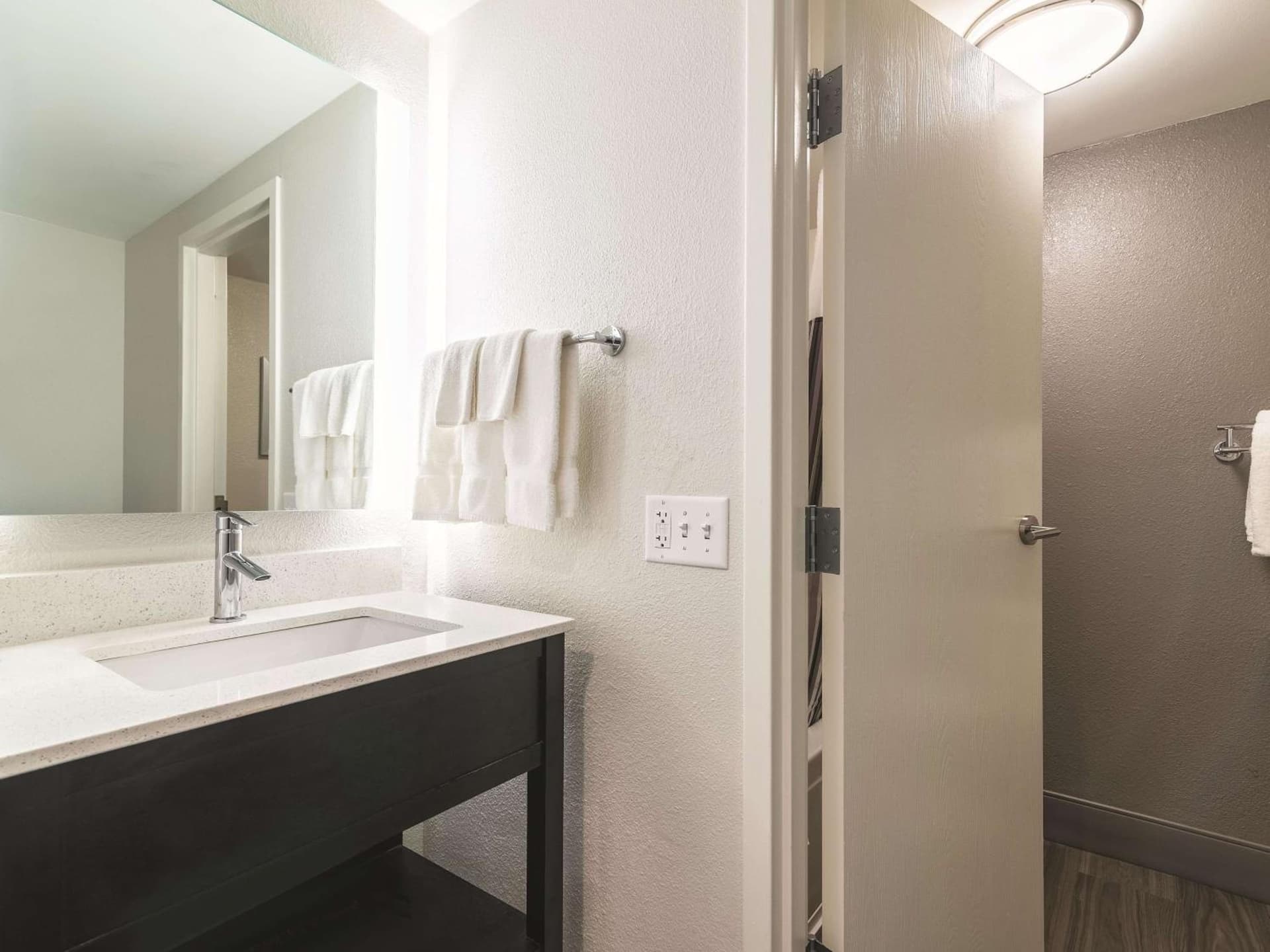 La Quinta Inn by Wyndham Fresno Yosemite gallery photo in Fresno, CA — image 57