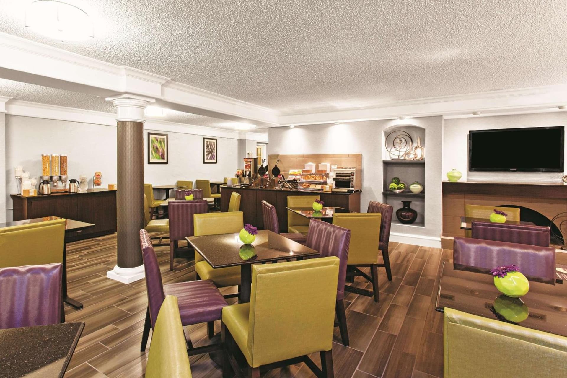 La Quinta Inn by Wyndham Fresno Yosemite gallery photo in Fresno, CA — image 38