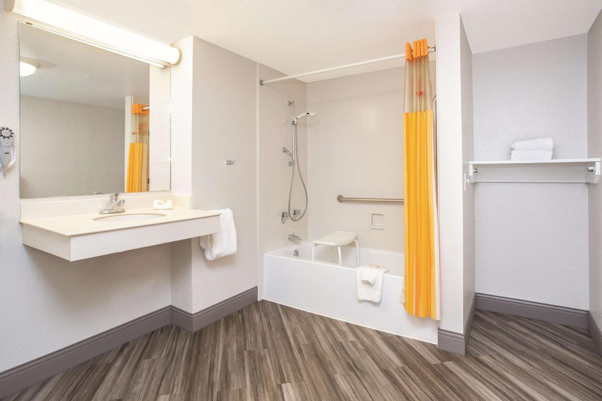 La Quinta Inn by Wyndham Denver Westminster gallery photo in Westminster, CO — image 17