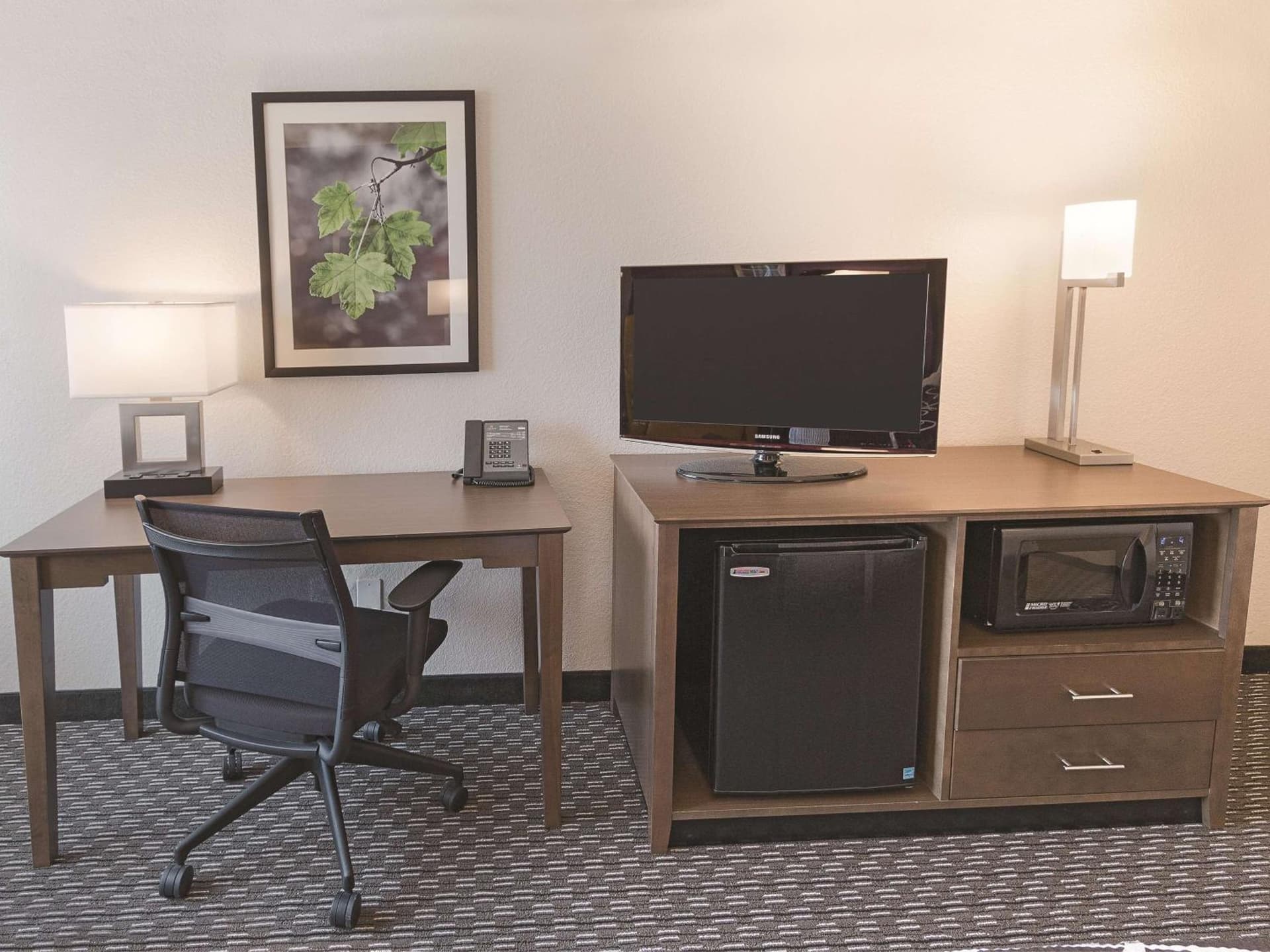 La Quinta by Wyndham Arlington North 6 Flags Dr gallery photo in Arlington, TX — image 22