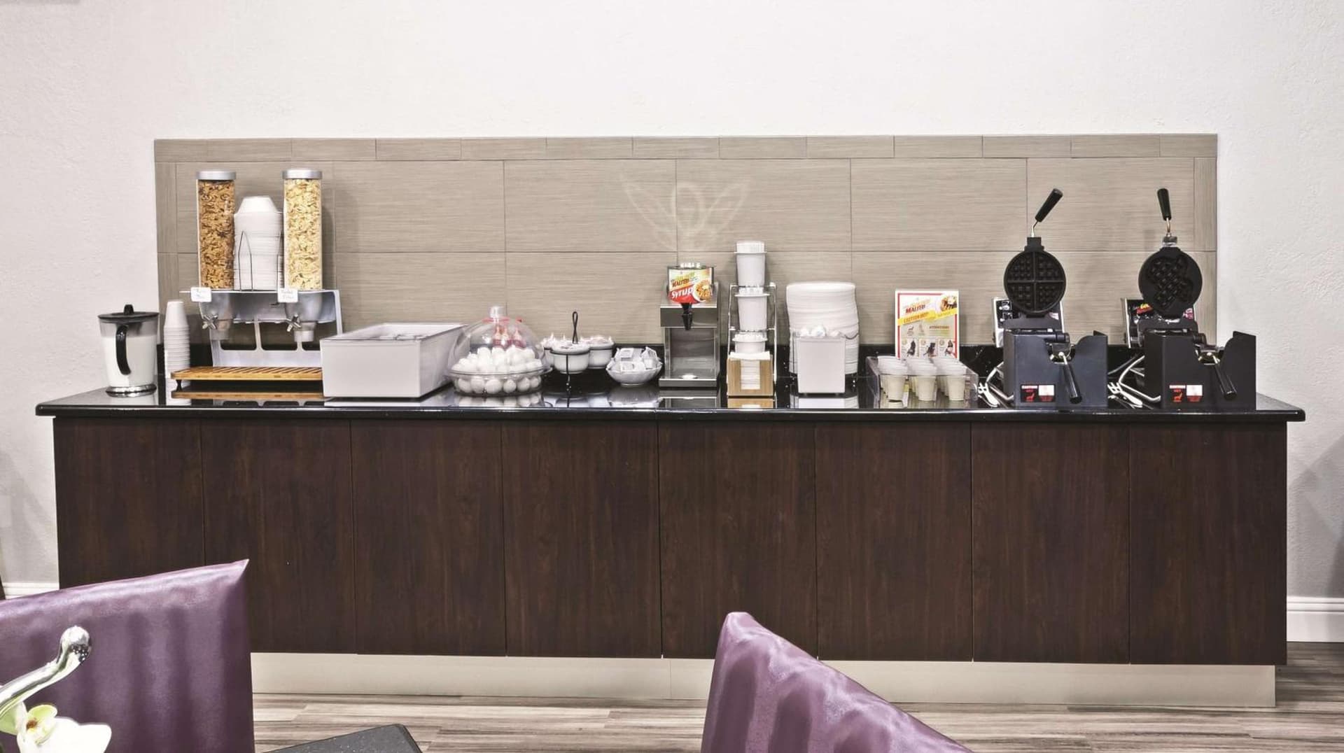 La Quinta Inn by Wyndham and Conference Center San Angelo gallery photo in San Angelo, TX — image 9