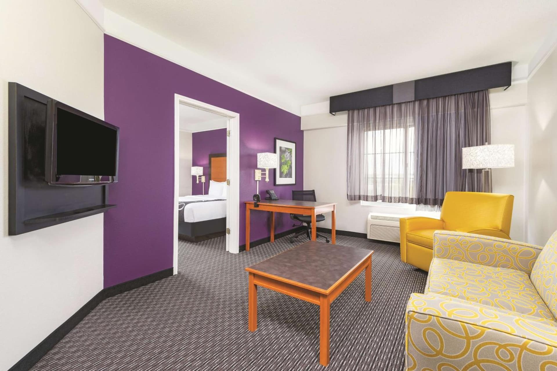 La Quinta by Wyndham St. Louis Westport gallery photo in Saint Louis, MO — image 9