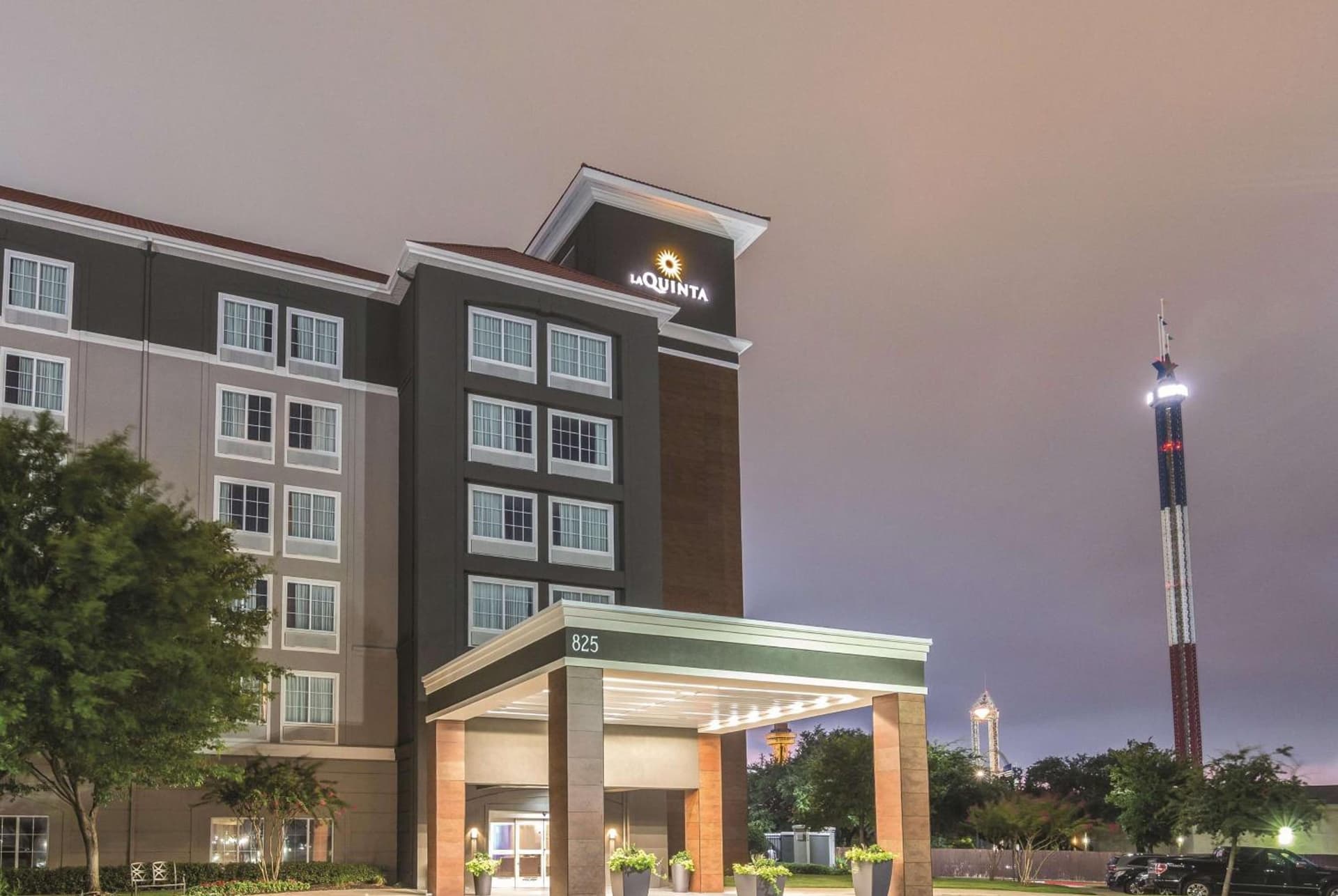 La Quinta by Wyndham Arlington North 6 Flags Dr gallery photo in Arlington, TX — image 44