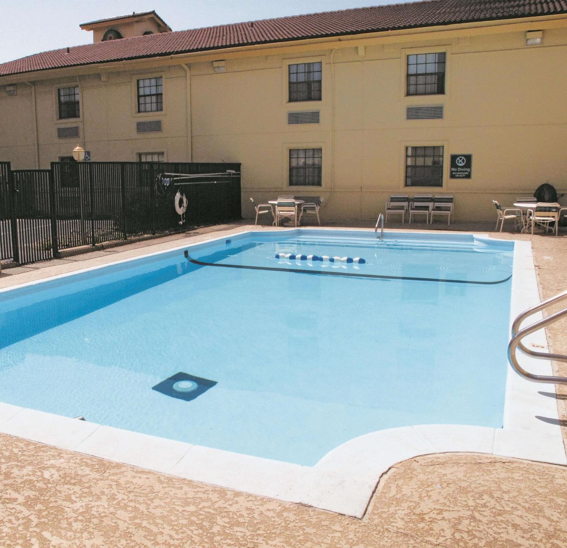 La Quinta Inn by Wyndham Omaha West gallery photo in Omaha, NE — image 21