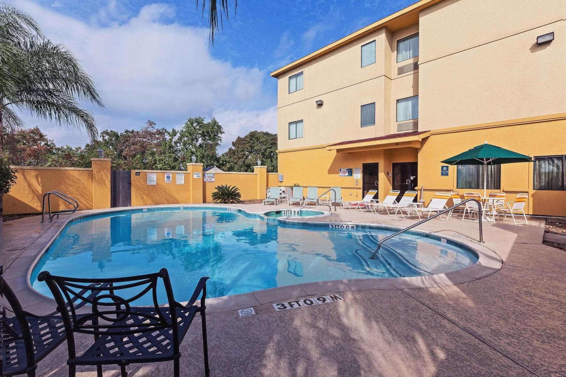 La Quinta by Wyndham Pasadena gallery photo in Pasadena, TX — image 18
