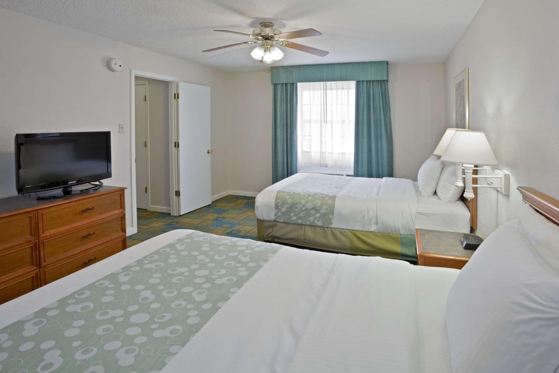 La Quinta Inn by Wyndham Omaha West property views in Omaha, NE — gallery photo 3