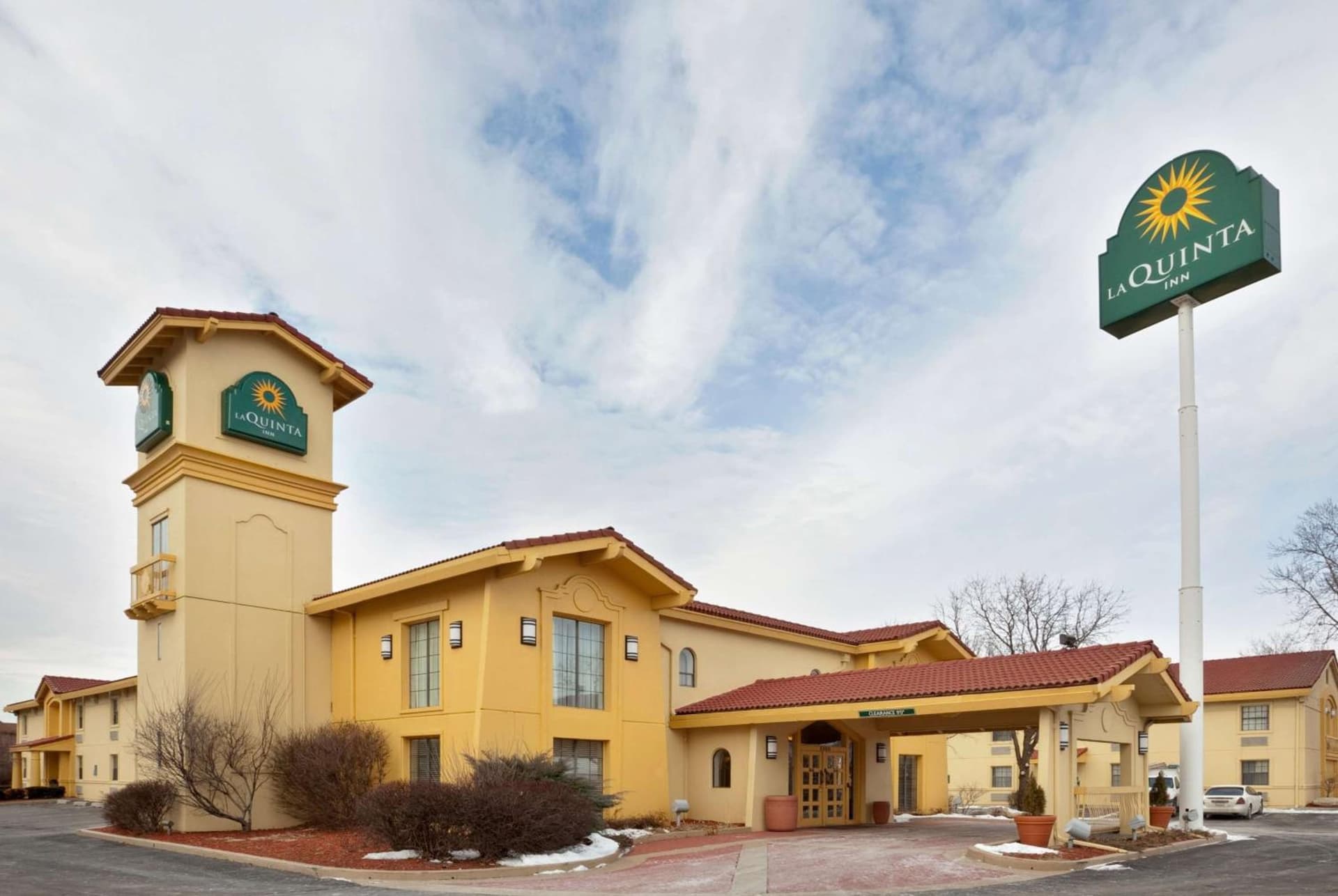 La Quinta Inn by Wyndham Omaha West exterior or lobby in Omaha, NE — main listing photo