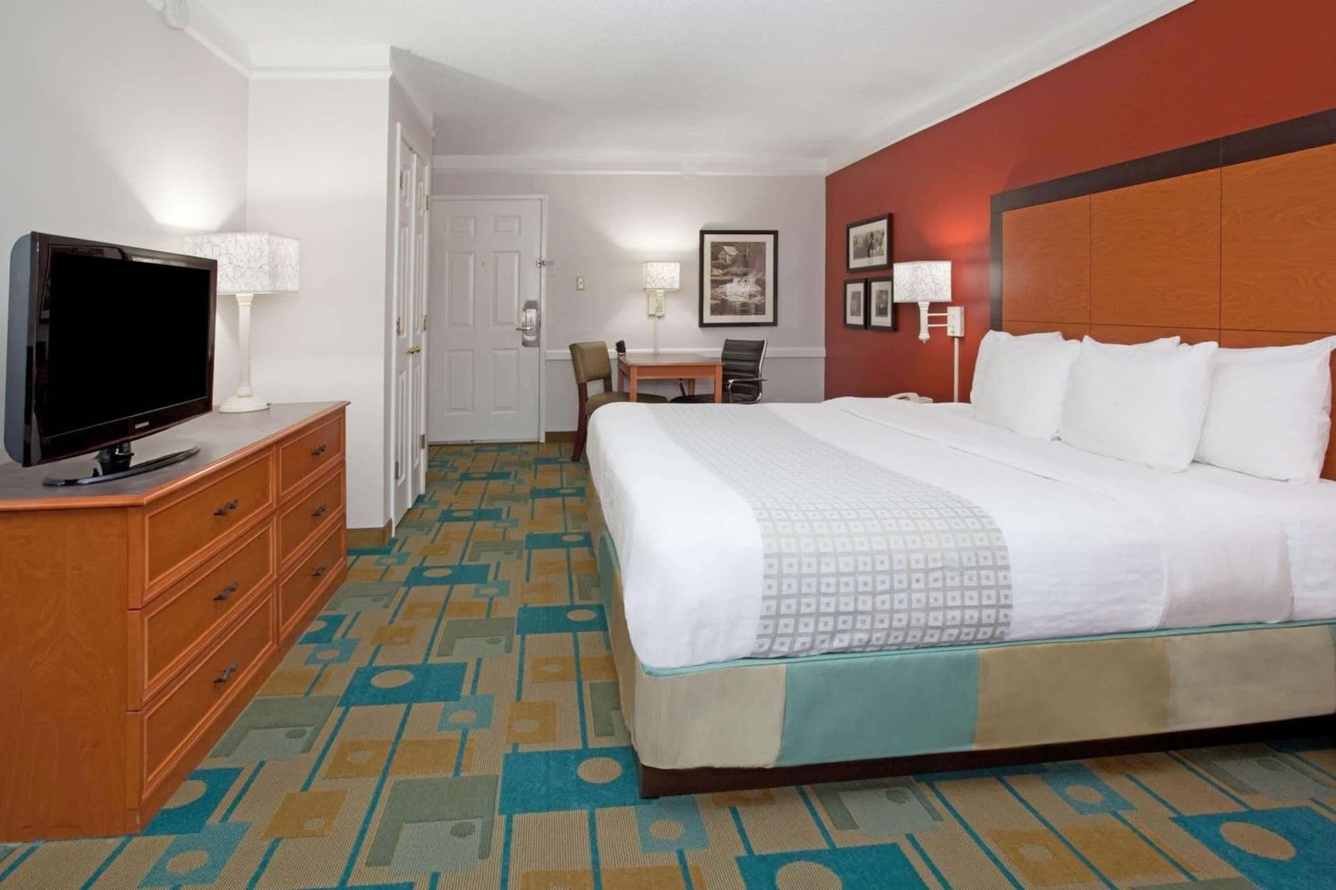La Quinta Inn by Wyndham Cheyenne property views in Cheyenne, WY — gallery photo 3