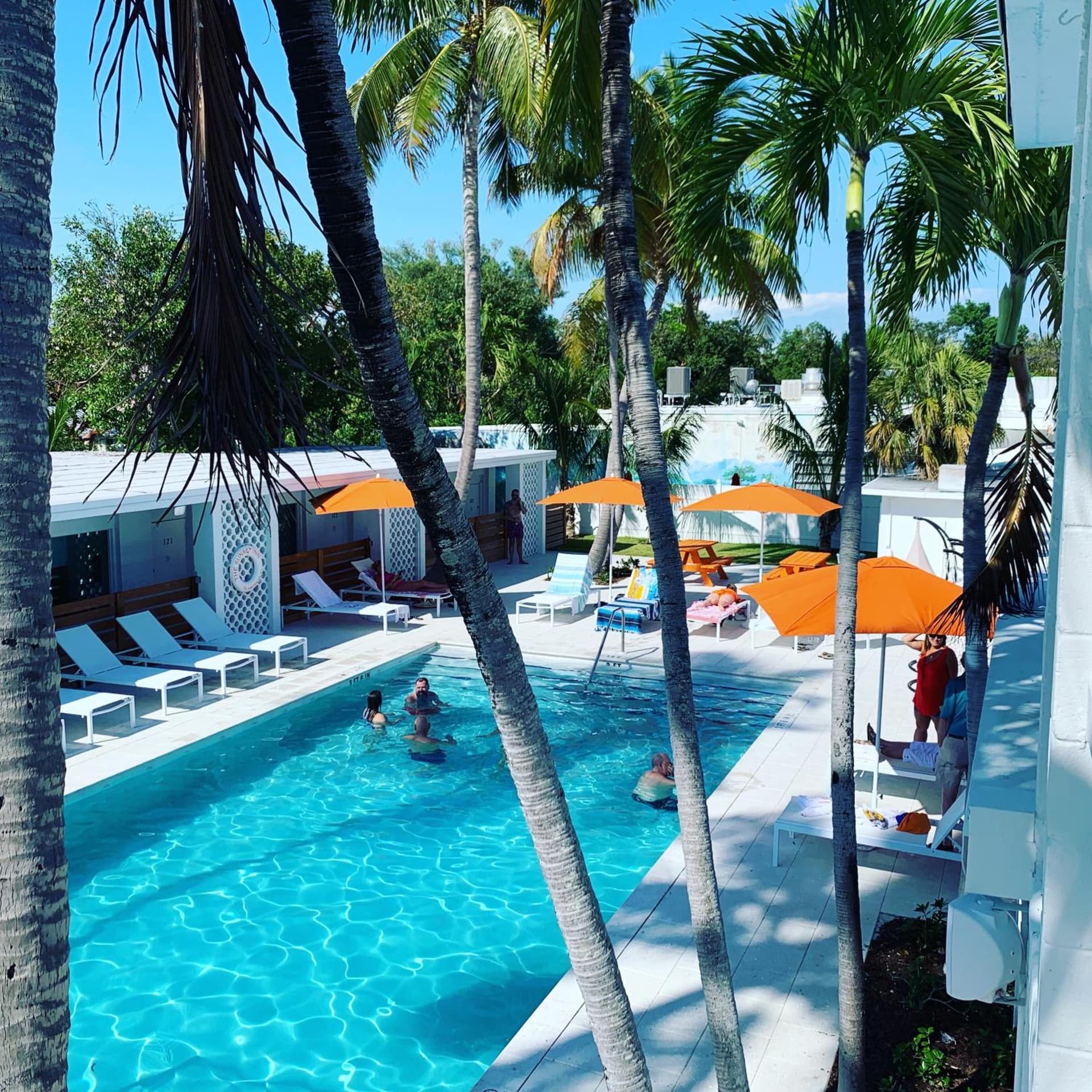 Sunset Inn interior in Islamorada, FL — gallery photo 2