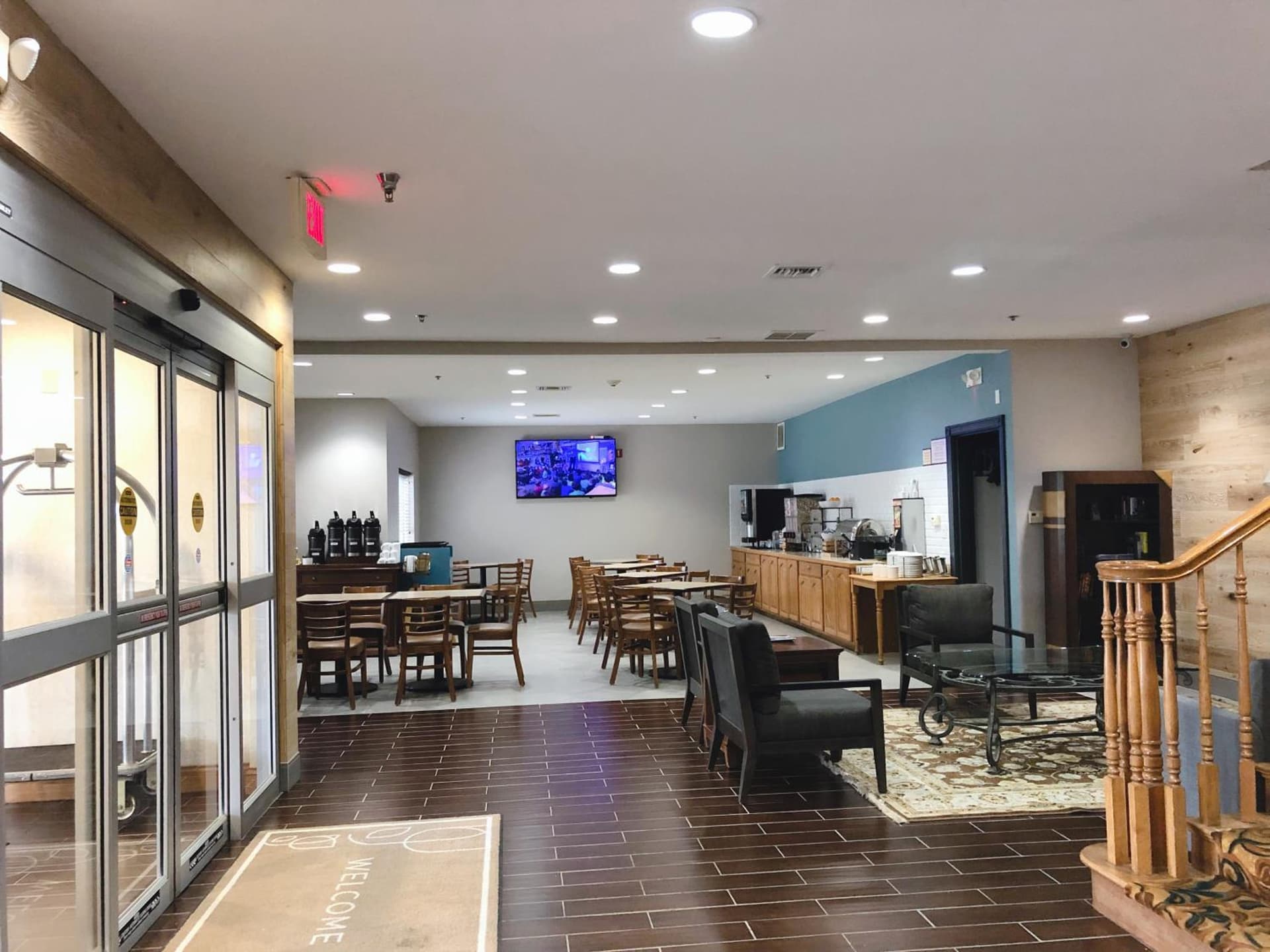 Country Inn & Suites by Radisson, Topeka West, KS gallery photo in Topeka, KS — image 7