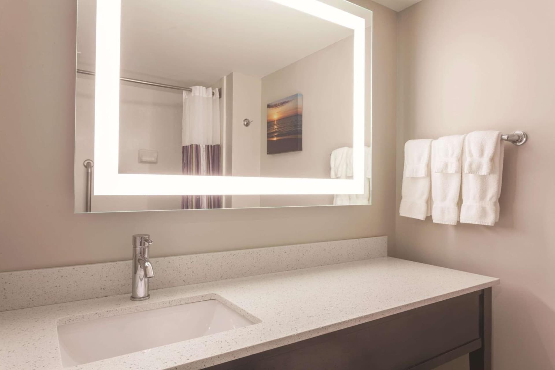 La Quinta by Wyndham Columbus North gallery photo in Columbus, GA — image 31