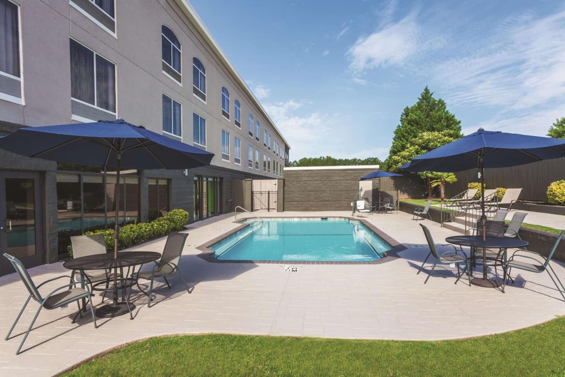 La Quinta by Wyndham Columbus North gallery photo in Columbus, GA — image 32
