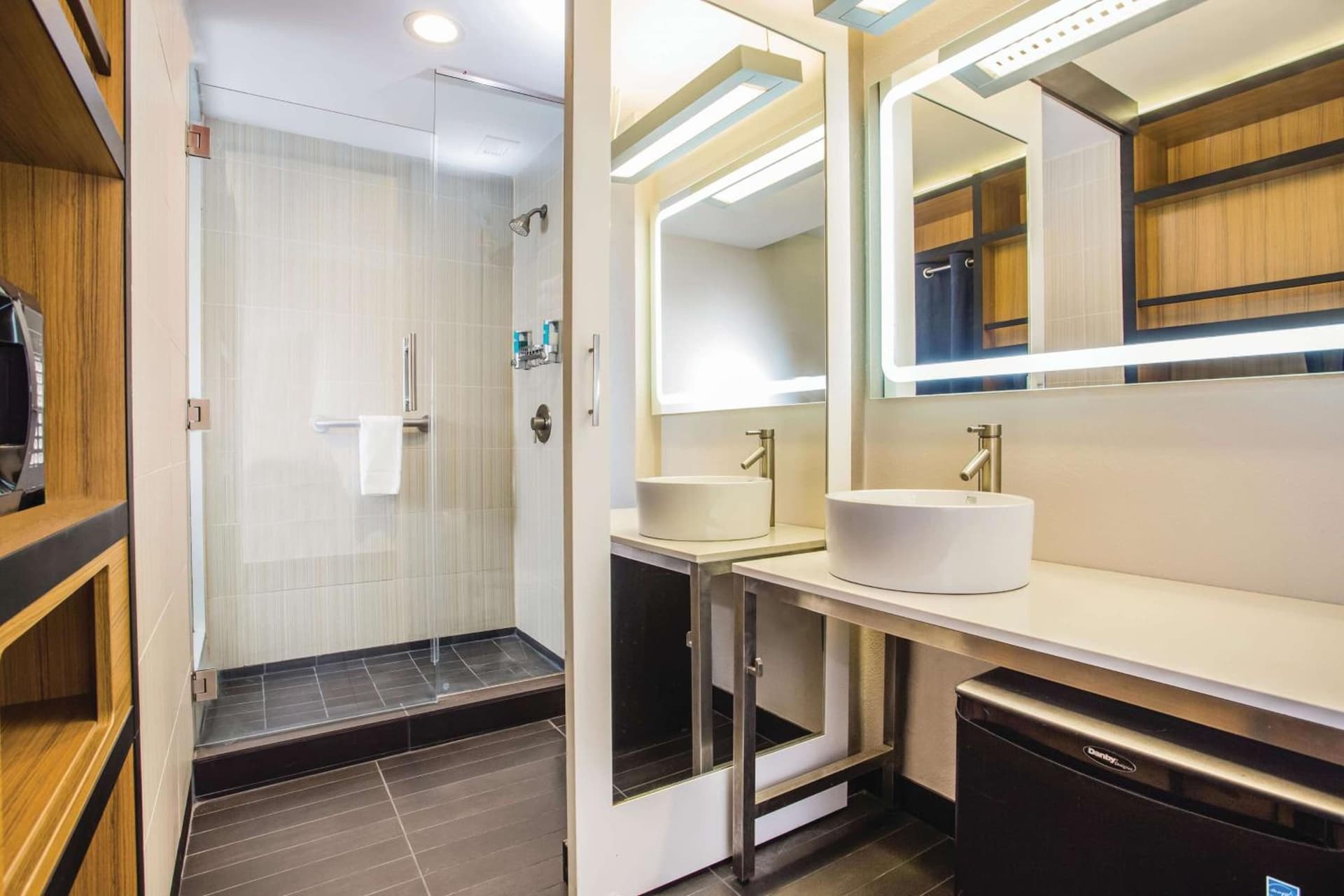 La Quinta by Wyndham Winchester gallery photo in Winchester, VA — image 9