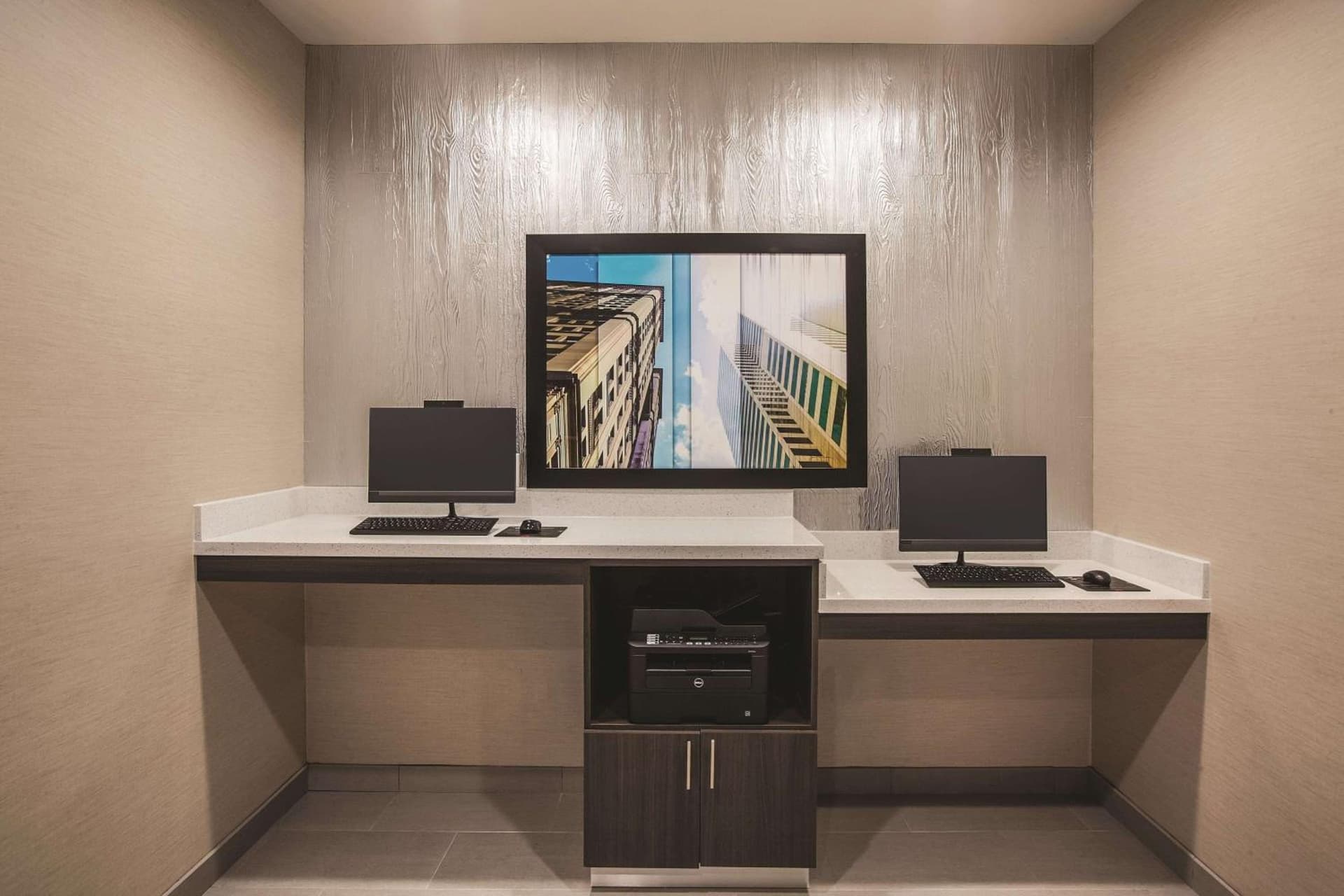 La Quinta by Wyndham Dallas Northeast-Arboretum gallery photo in Garland, TX — image 13