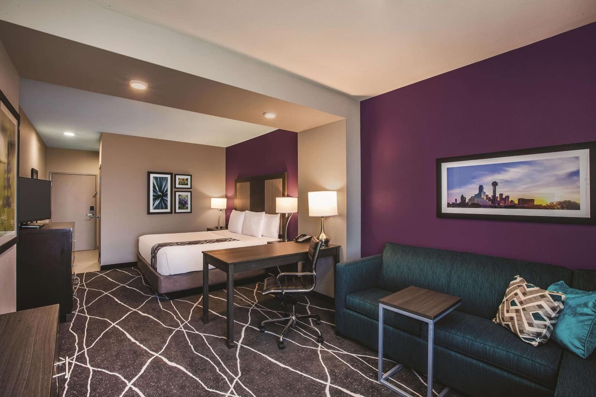 La Quinta by Wyndham Dallas Northeast-Arboretum gallery photo in Garland, TX — image 28