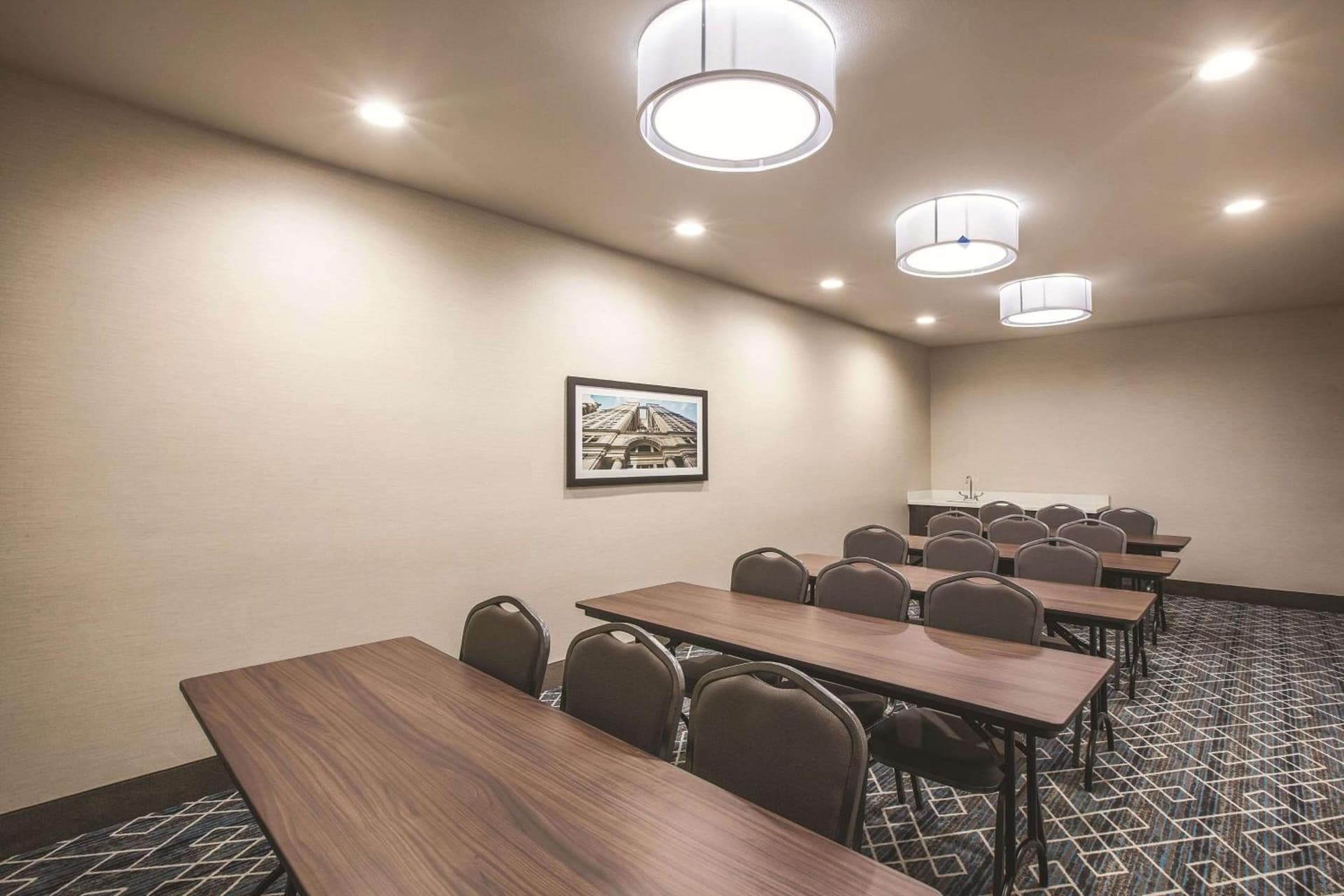 La Quinta by Wyndham Dallas Northeast-Arboretum gallery photo in Garland, TX — image 12