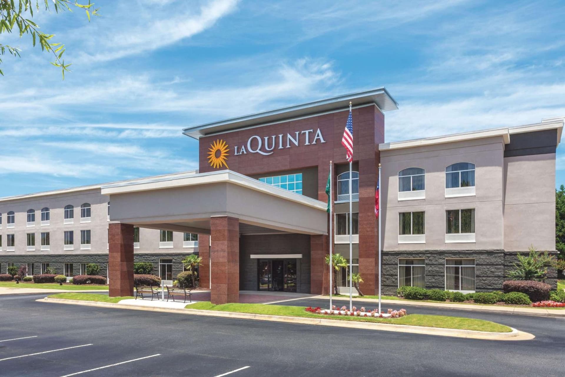 La Quinta by Wyndham Columbus North featured exterior or lobby in Columbus, GA — similar hotel