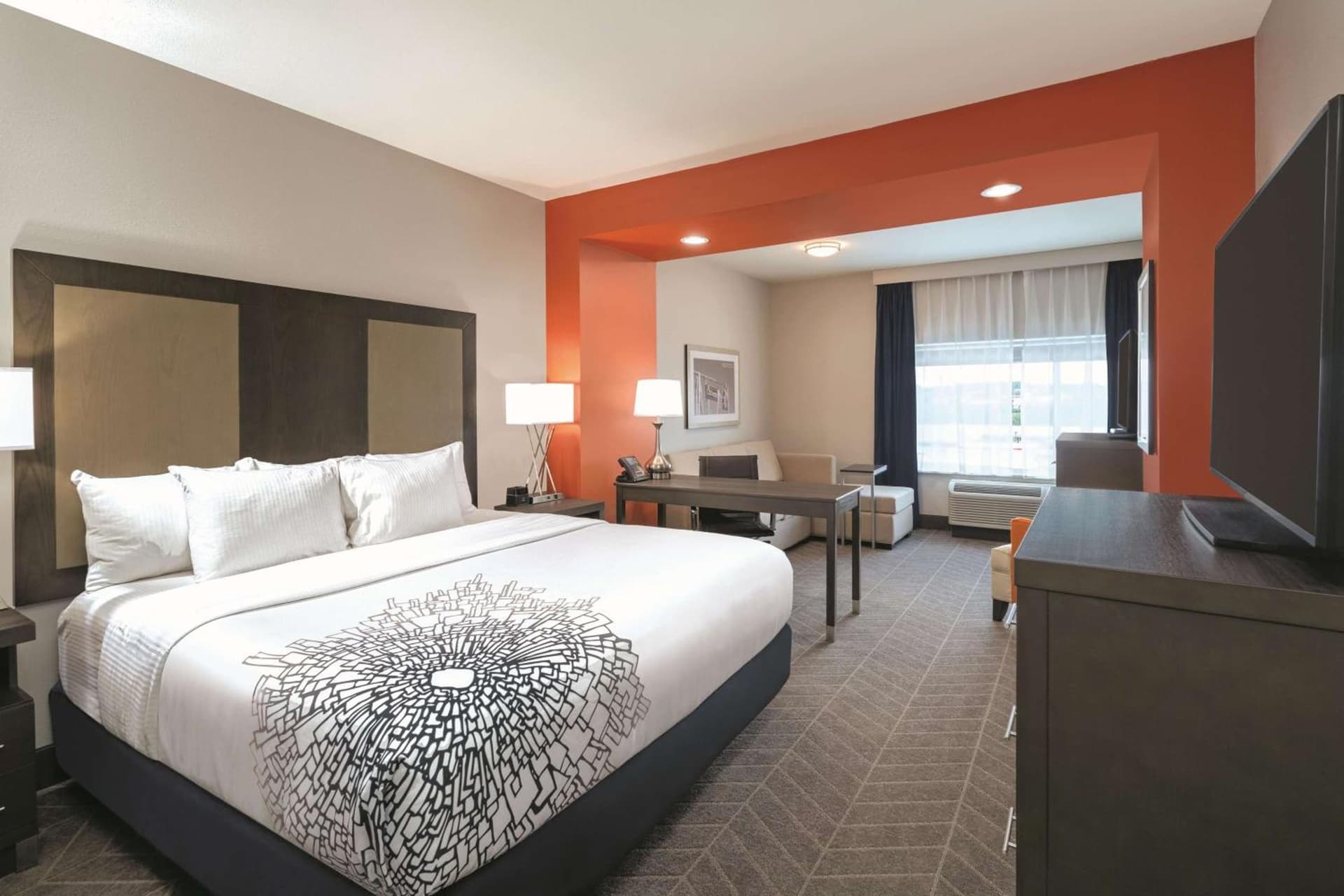La Quinta by Wyndham Opelika Auburn gallery photo in Opelika, AL — image 23