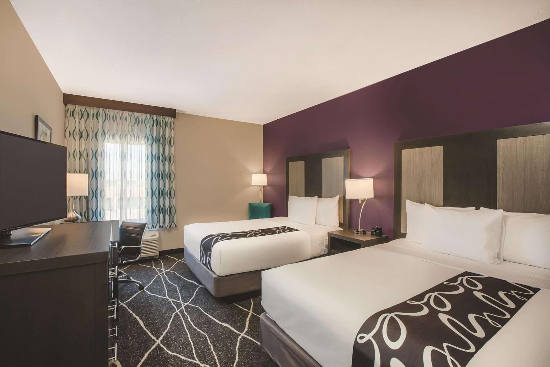 La Quinta by Wyndham Dallas Northeast-Arboretum gallery photo in Garland, TX — image 10