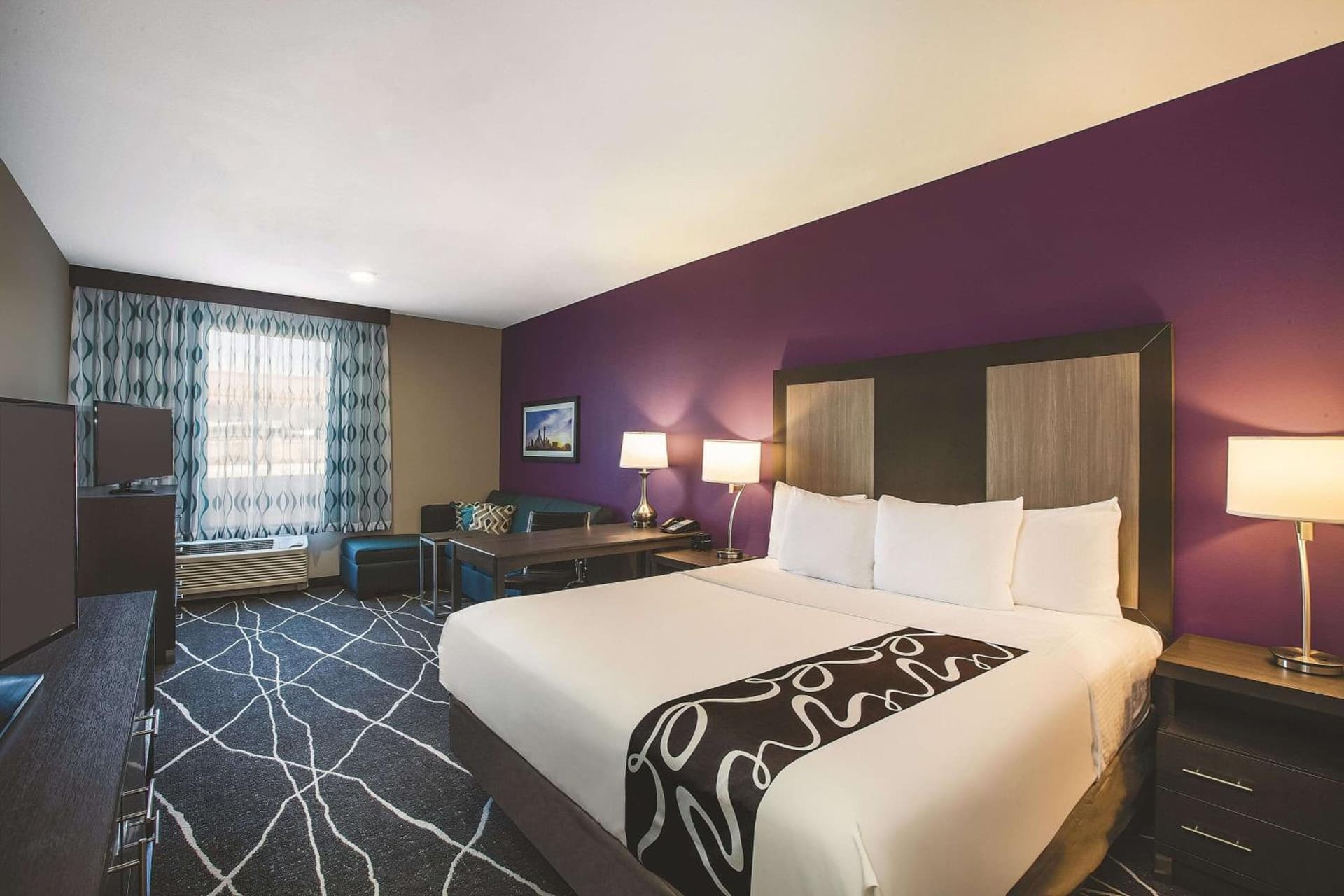 La Quinta by Wyndham Dallas Northeast-Arboretum gallery photo in Garland, TX — image 11