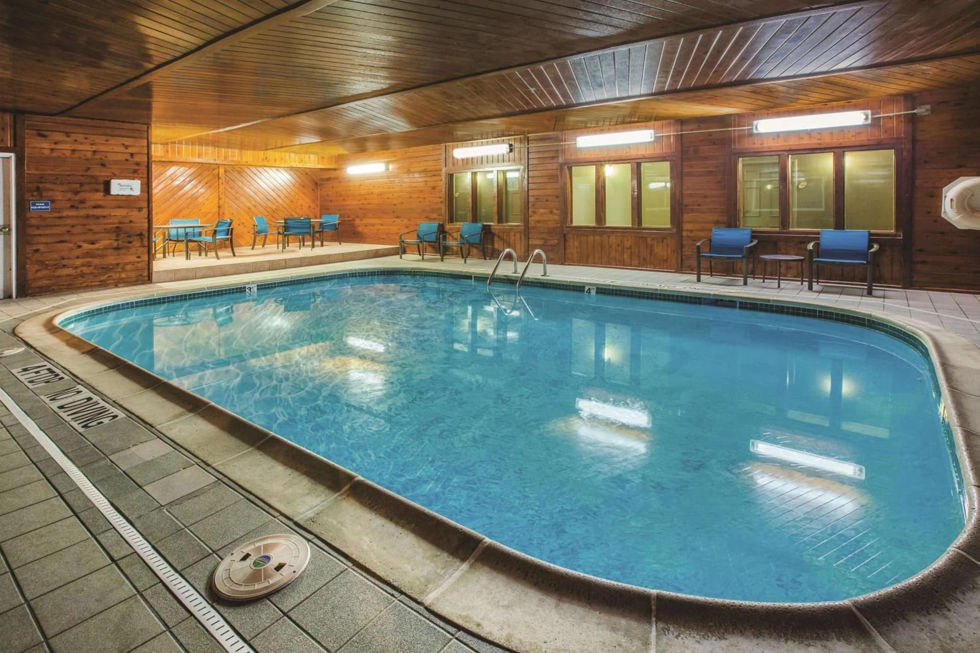 La Quinta Inn by Wyndham Indianapolis North property views in Indianapolis, IN — gallery photo 3