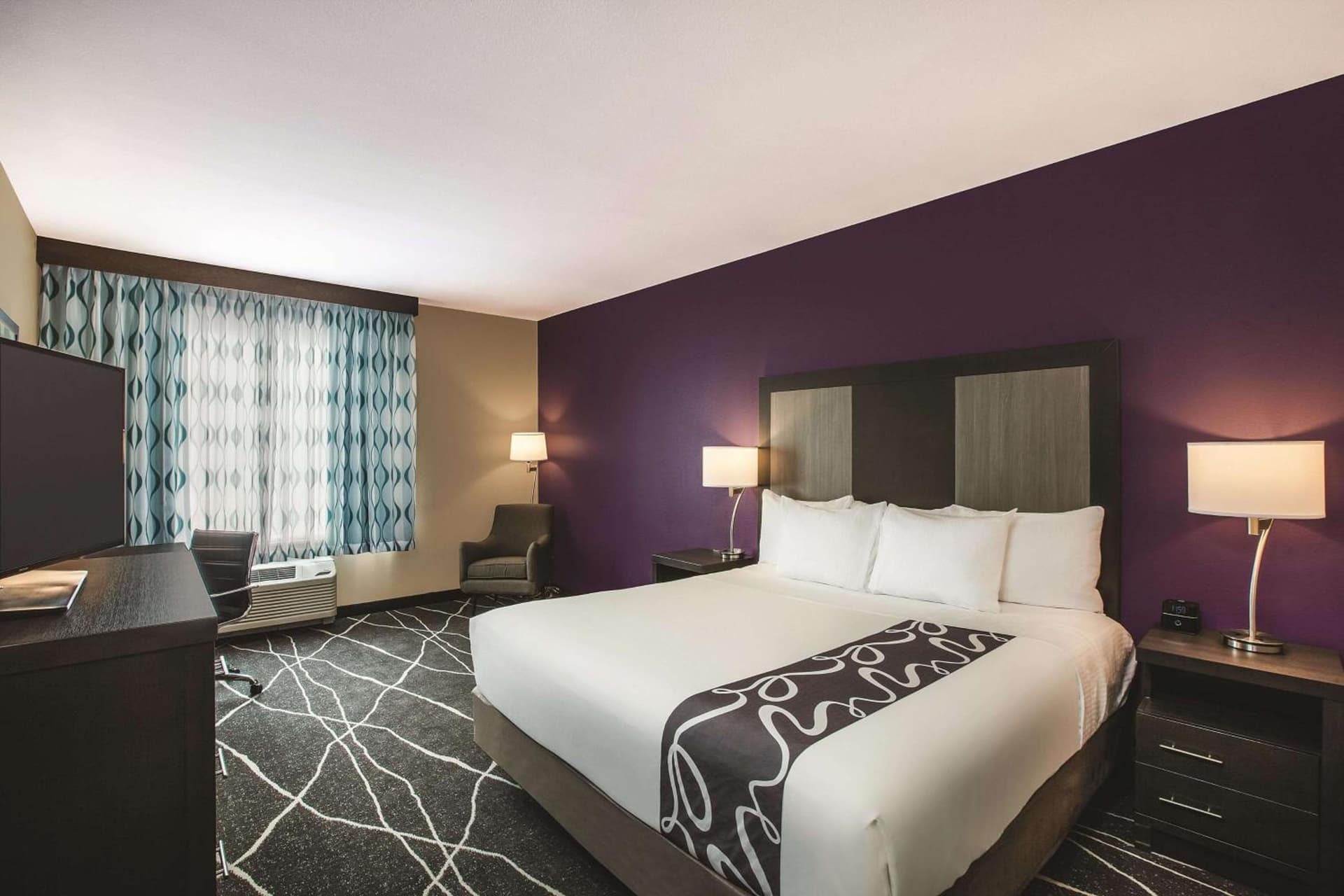 La Quinta by Wyndham Dallas Northeast-Arboretum gallery photo in Garland, TX — image 31