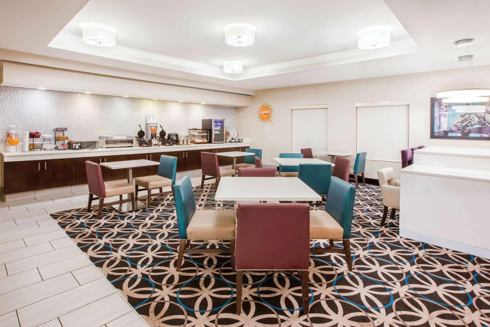 La Quinta by Wyndham Cincinnati Airport Florence gallery photo in Florence, KY — image 16