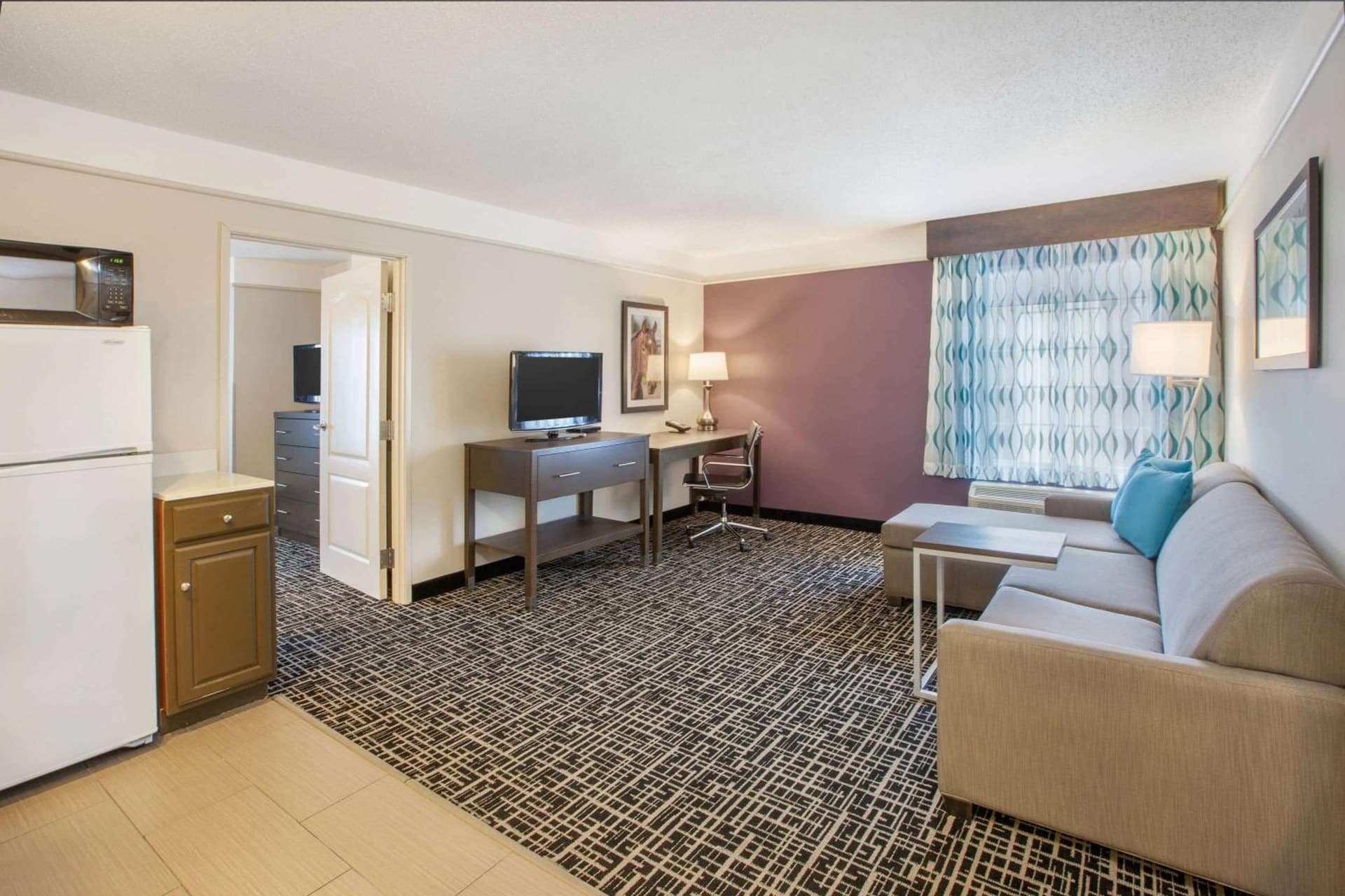 La Quinta by Wyndham Cincinnati Airport Florence gallery photo in Florence, KY — image 36