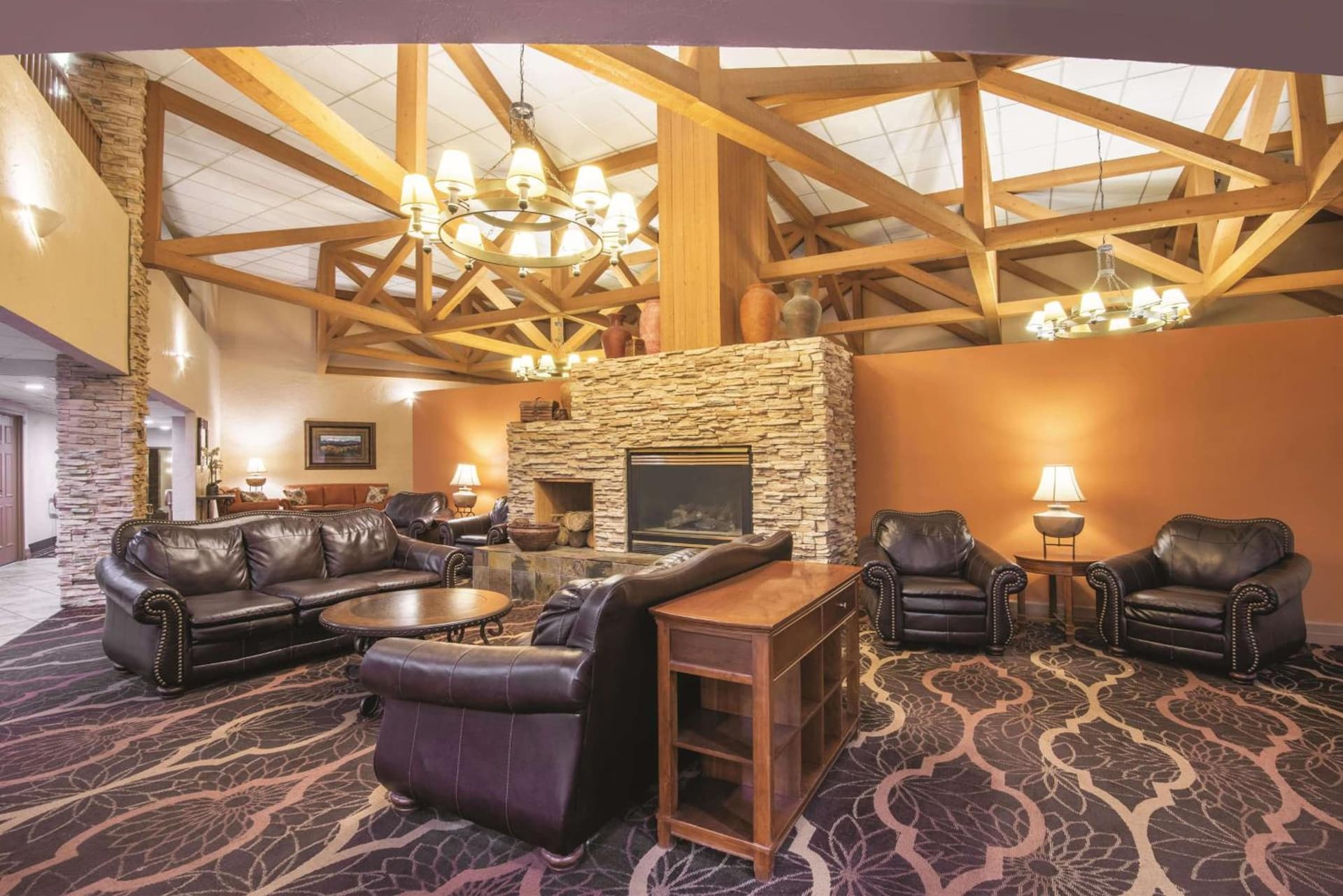 Mountain Valley Inn & Suites property views in Silverthorne, CO — gallery photo 3