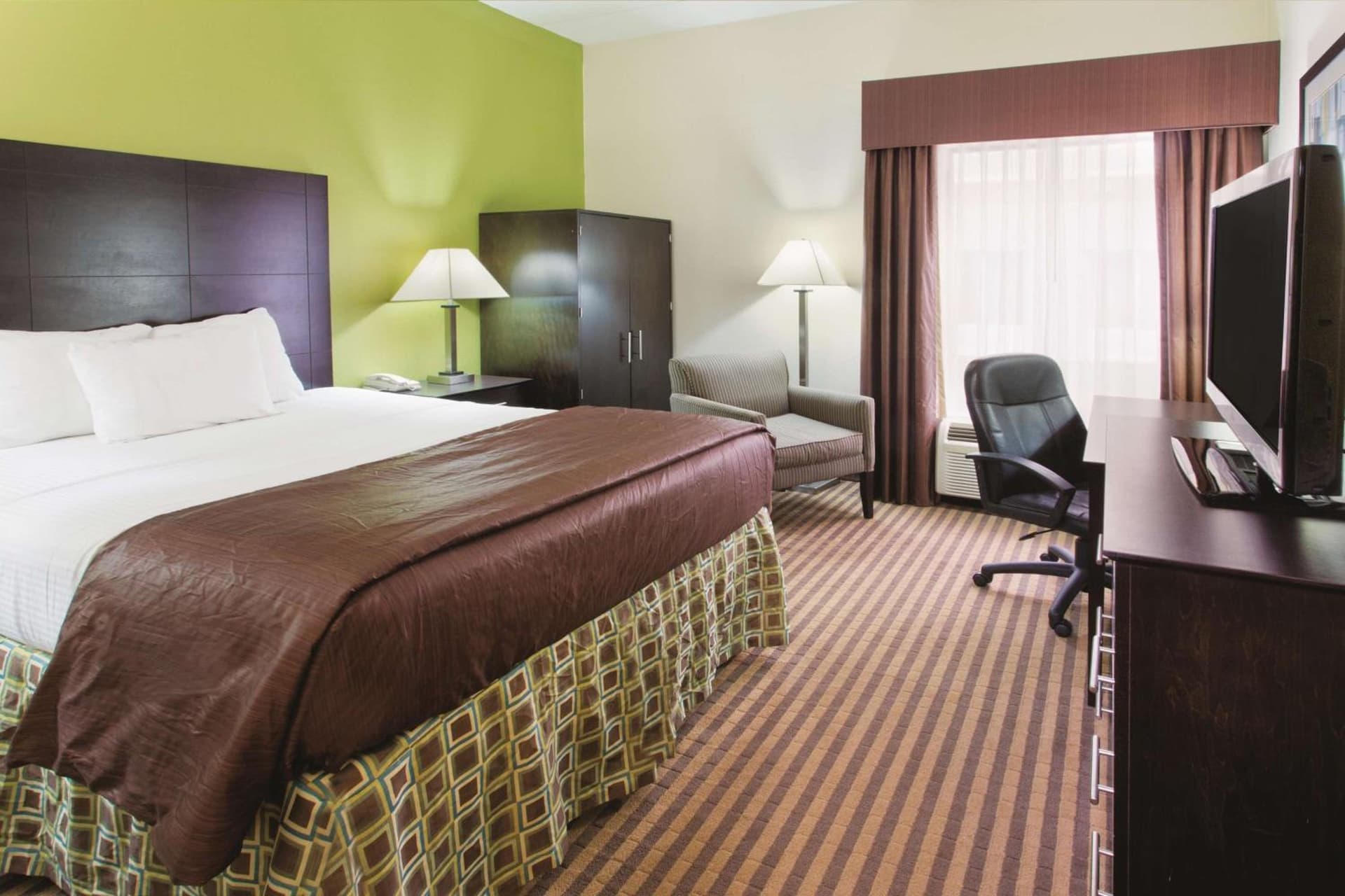 La Quinta by Wyndham Columbus - Grove City gallery photo in Grove City, OH — image 31