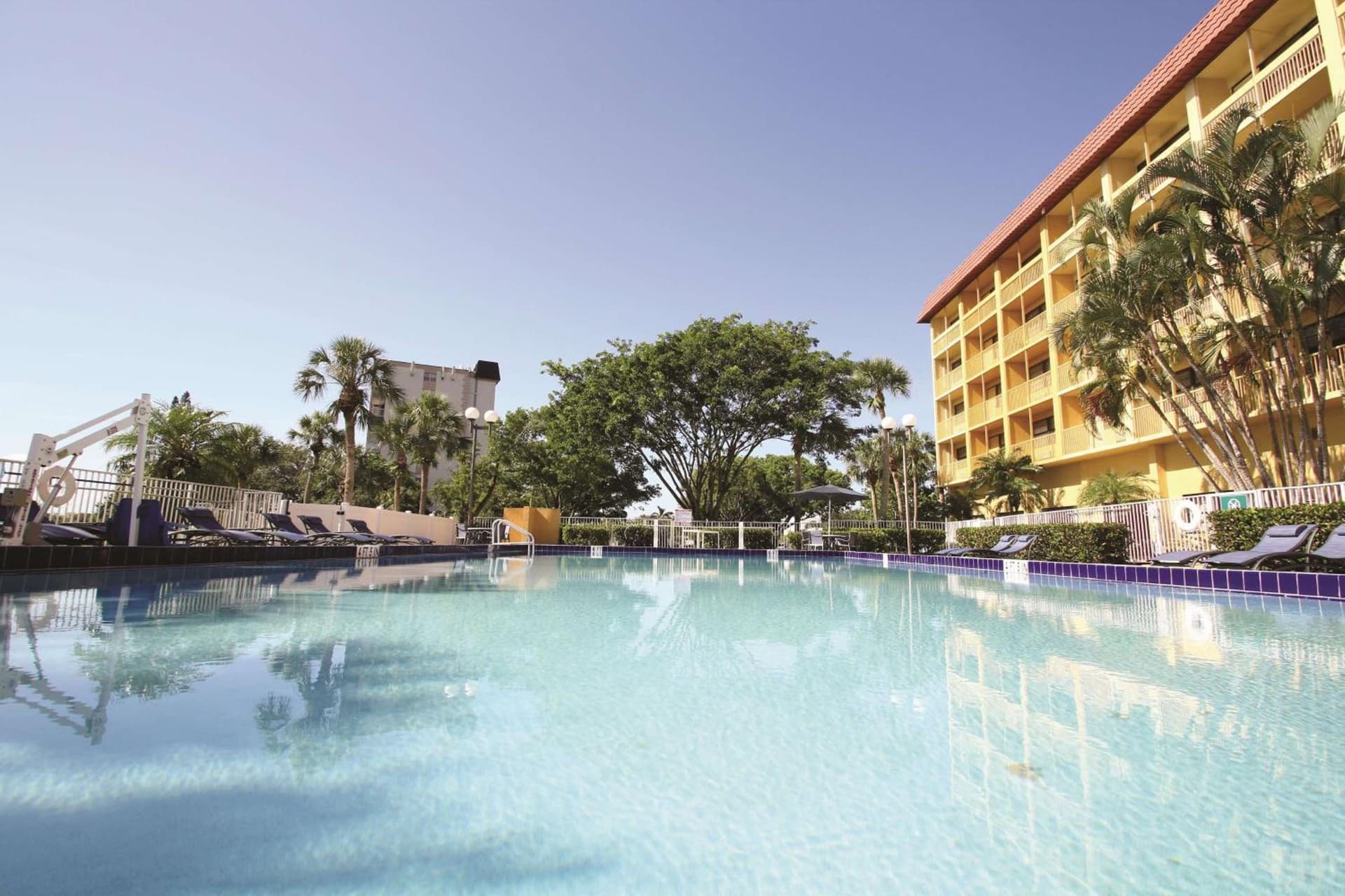 La Quinta by Wyndham Coral Springs University Dr featured exterior or lobby in Coral Springs, FL — similar hotel