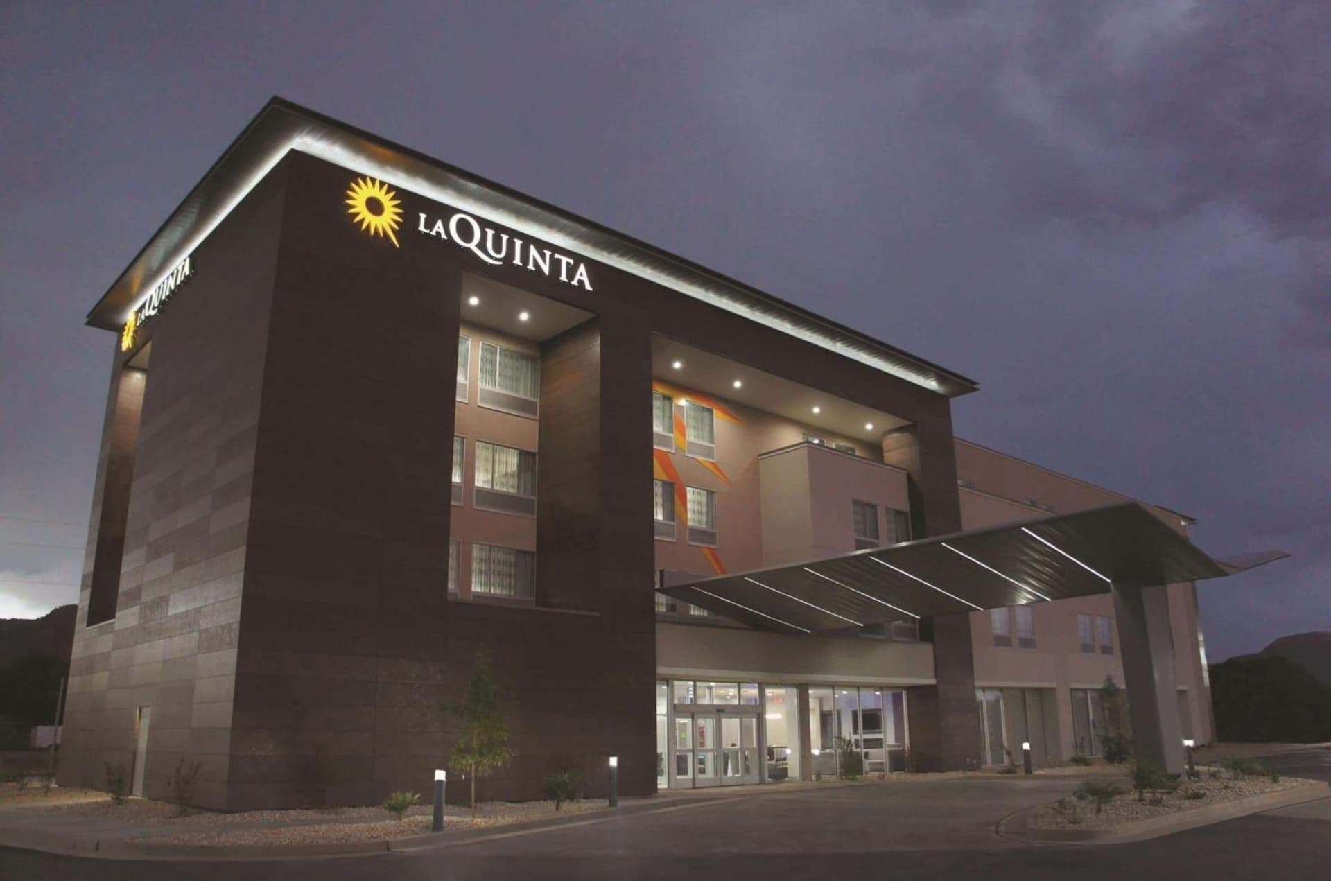 La Quinta by Wyndham Kanab interior in Kanab, UT — gallery photo 2
