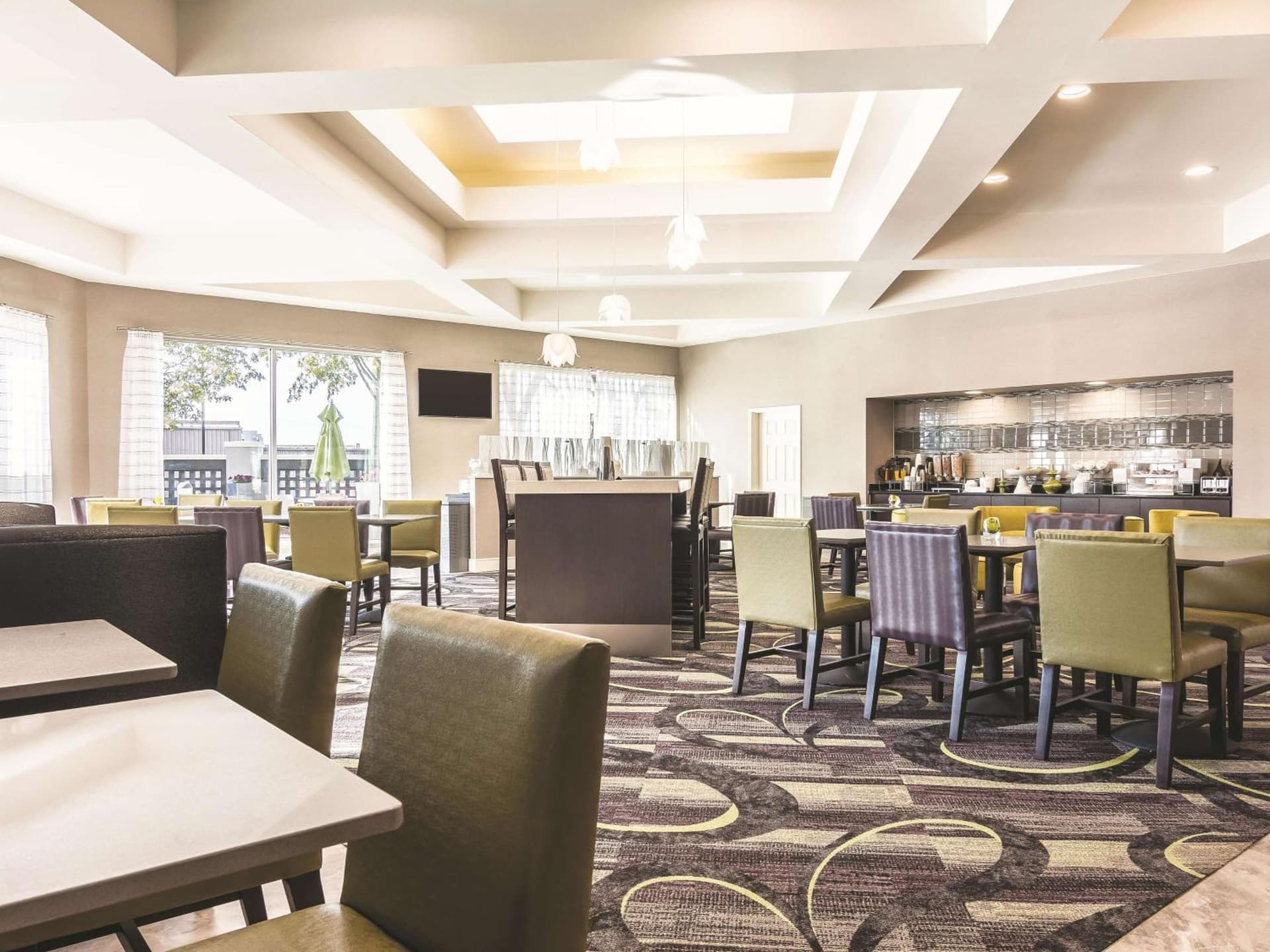 La Quinta Inn & Suites by Wyndham Shreveport Airport gallery photo in Shreveport, LA — image 23