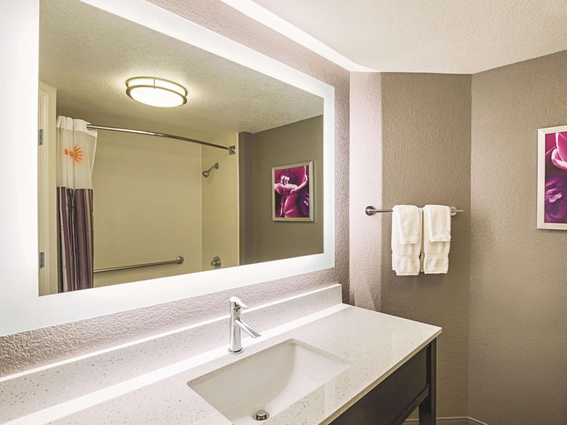 La Quinta by Wyndham Fort Worth North gallery photo in Fort Worth, TX — image 36