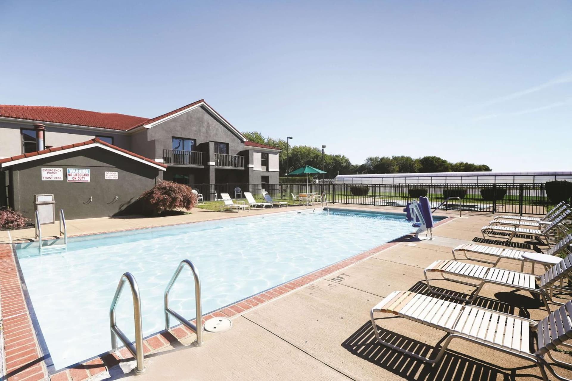 La Quinta Inn by Wyndham Sandusky near Cedar Point gallery photo in Sandusky, OH — image 35