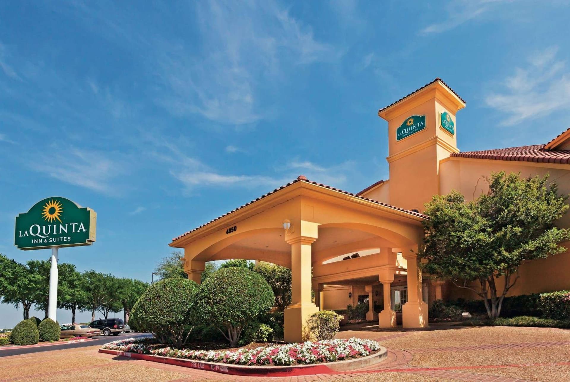 La Quinta by Wyndham Dallas DFW Airport North featured exterior or lobby in Irving, TX — similar hotel